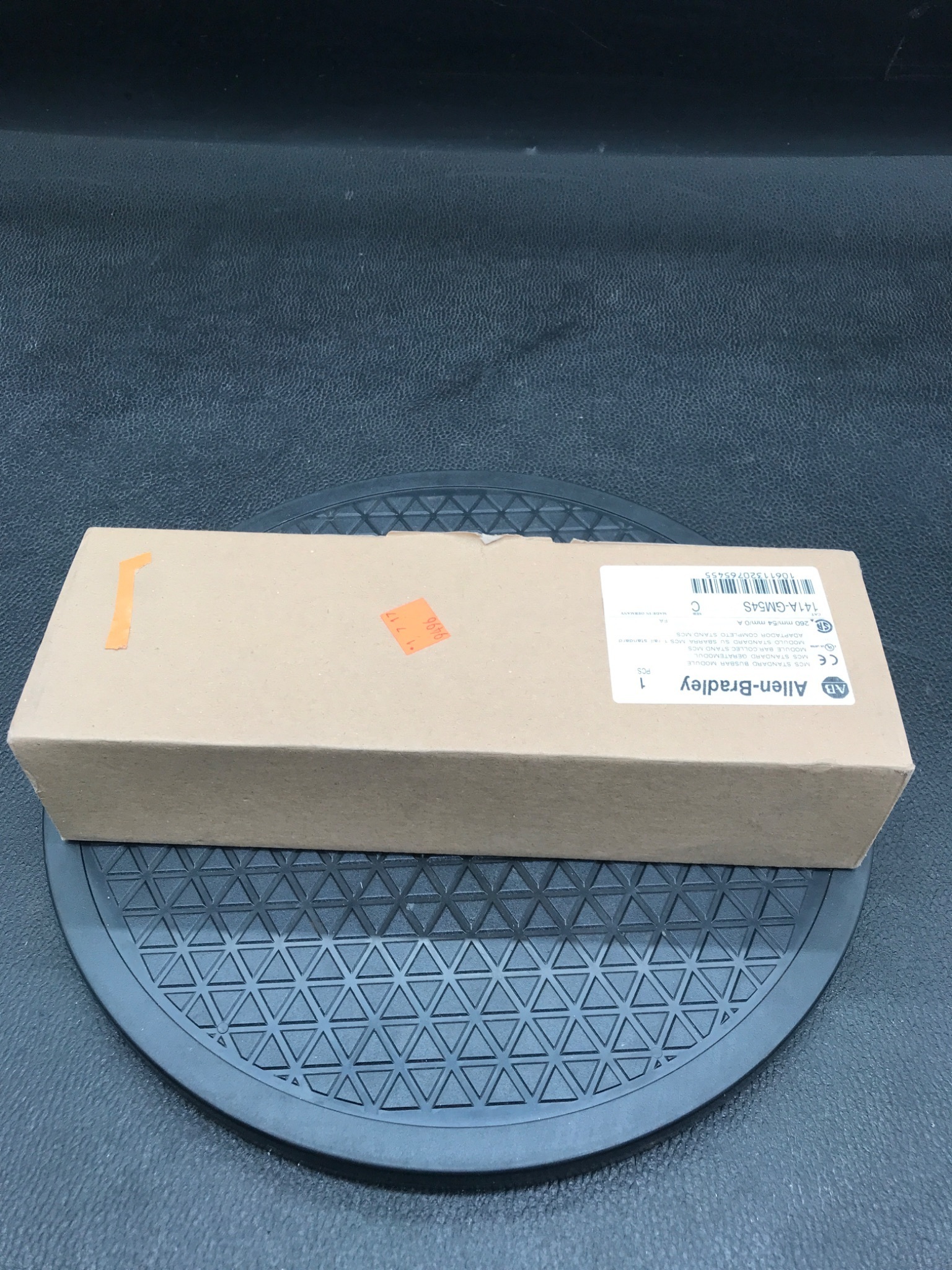 Allen-Bradley 141A-GM54S MCS Standard Busbar Module Size 4 NEW 2