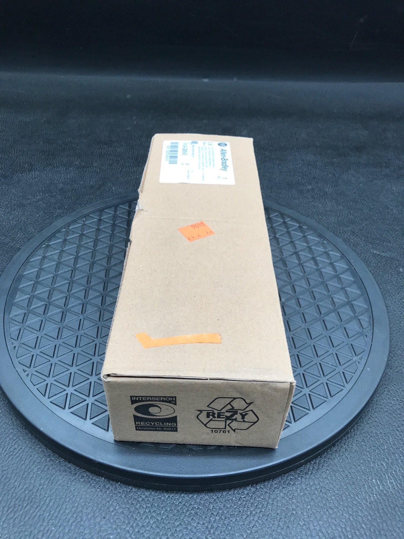 Allen-Bradley 141A-GM54S MCS Standard Busbar Module Size 4 NEW 3
