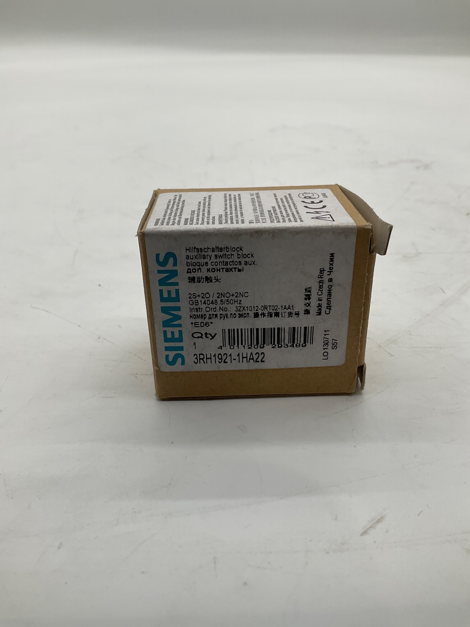 Siemens 3RH1921-1HA22 Auxiliary Switch Block 2NO+2NC NEW 0