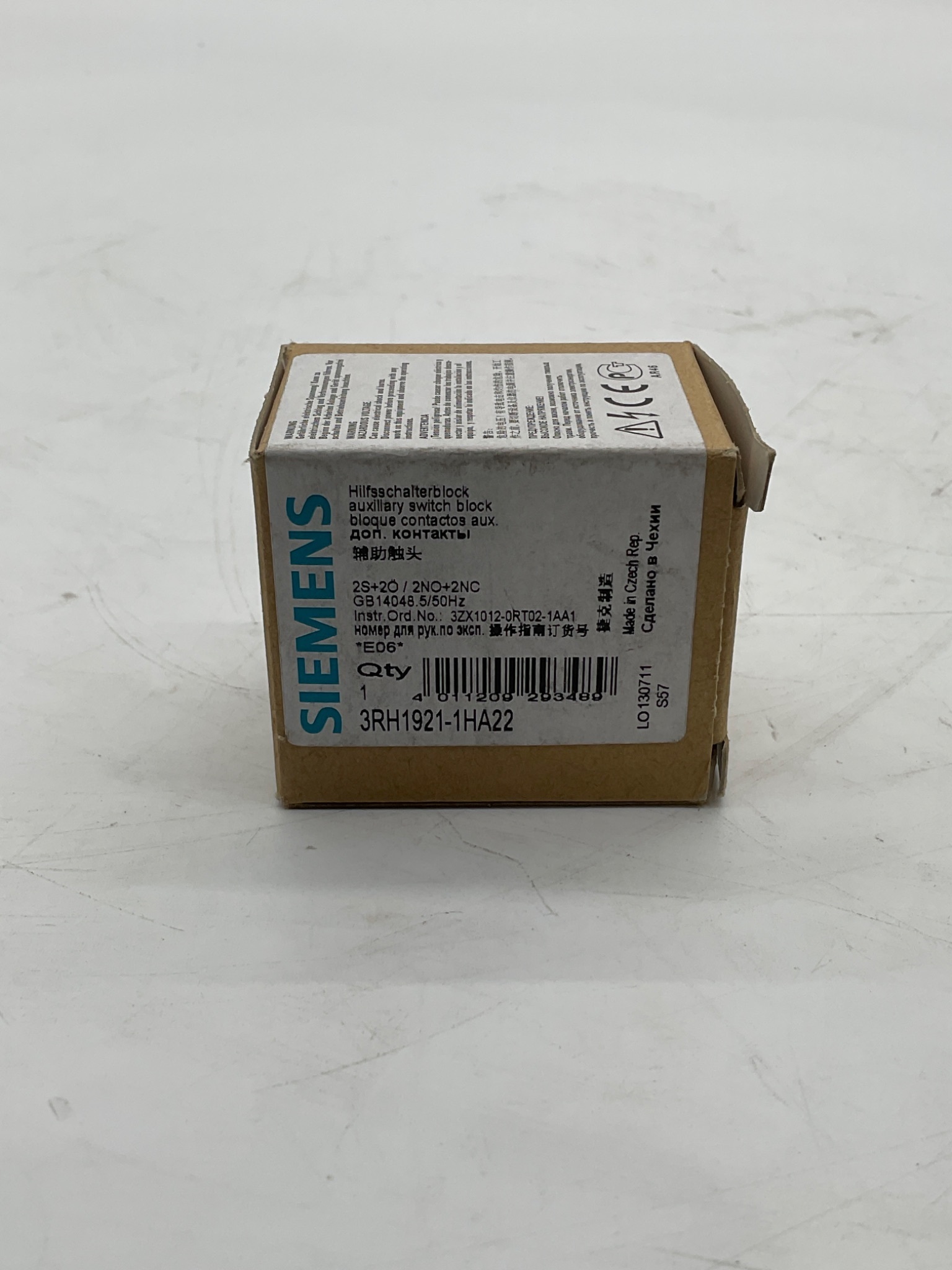 Siemens 3RH1921-1HA22 Auxiliary Switch Block 2NO+2NC NEW 2
