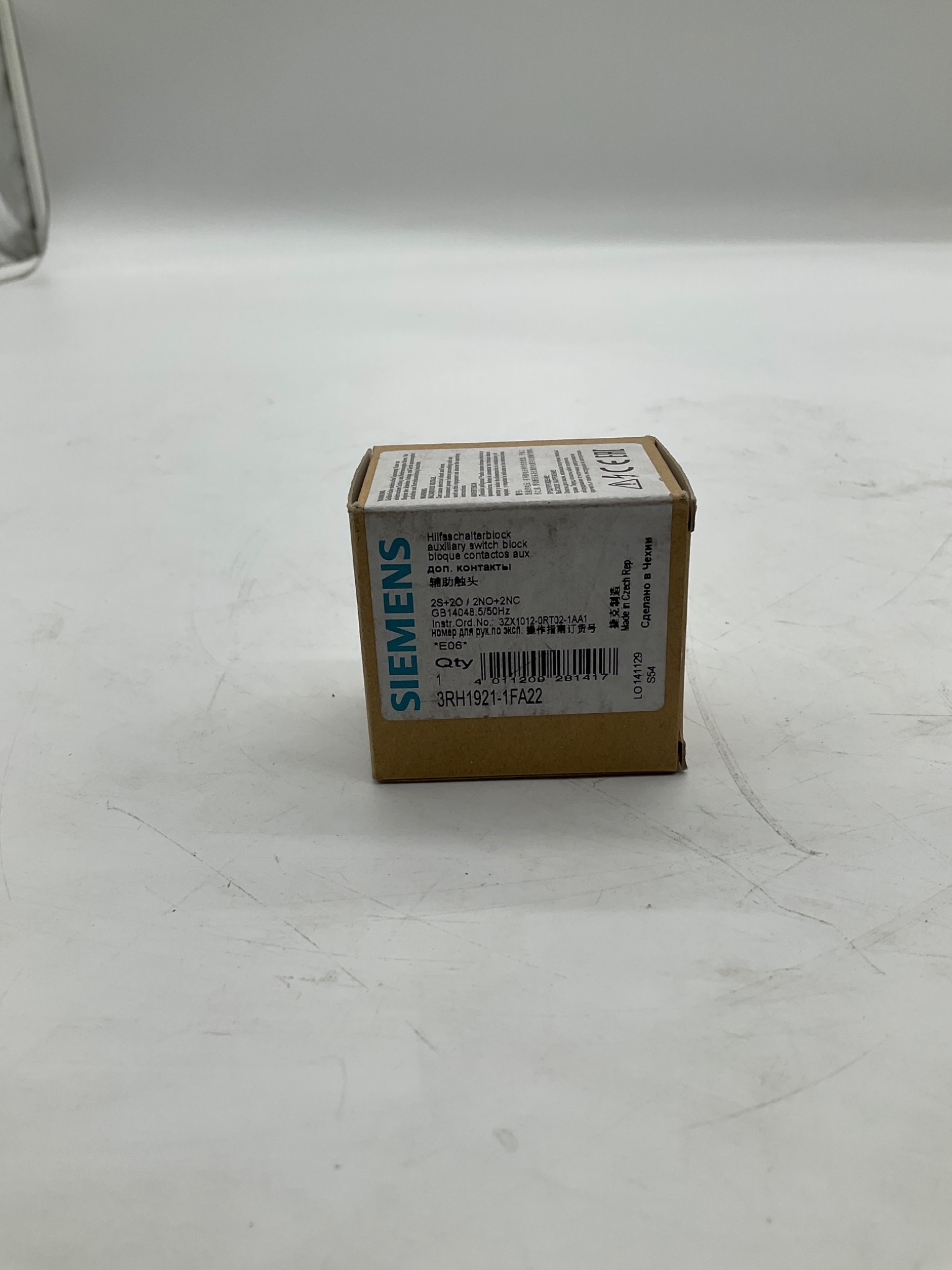 Siemens 3RH1921-1FA22 Auxiliary Switch Block 2NO+2NC NEW 0