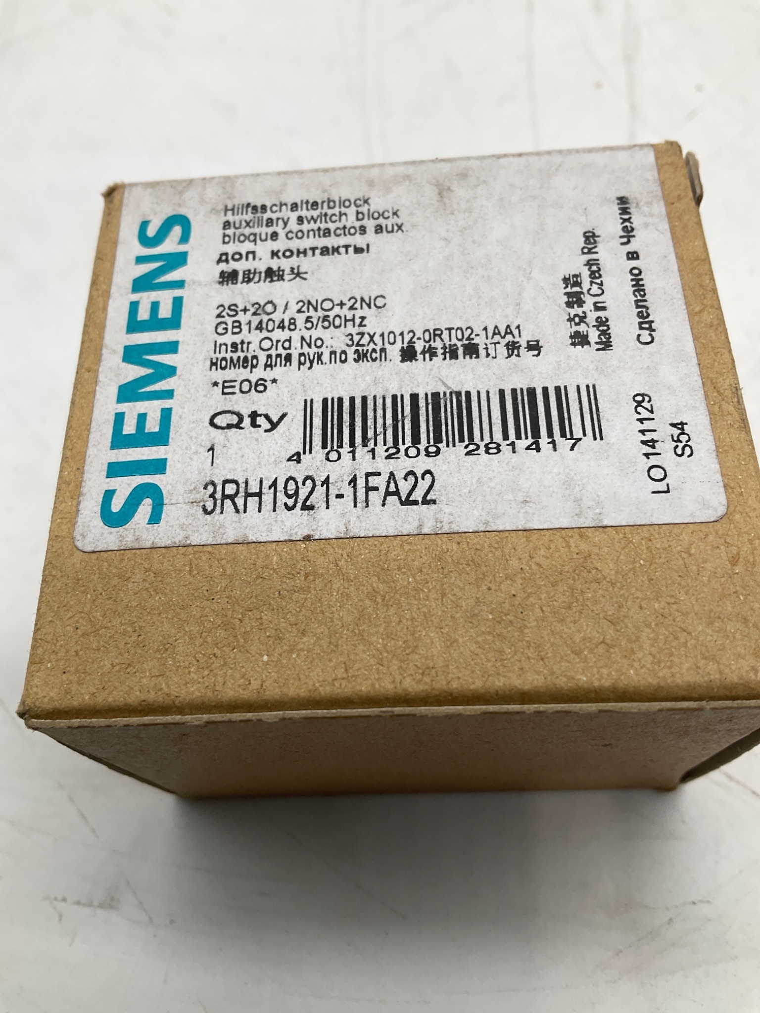 Siemens 3RH1921-1FA22 Auxiliary Switch Block 2NO+2NC NEW 1