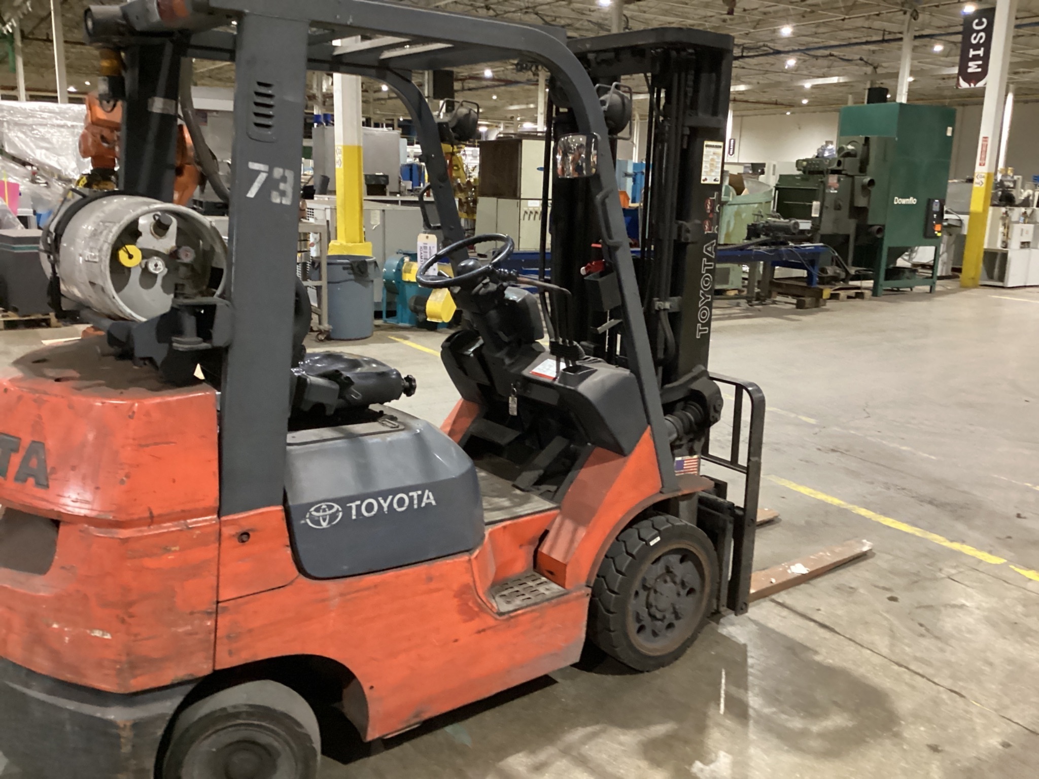 TOYOTA 7FGCU25 Forklift 5,000 lb Capacity 189 in Lift - USED 2