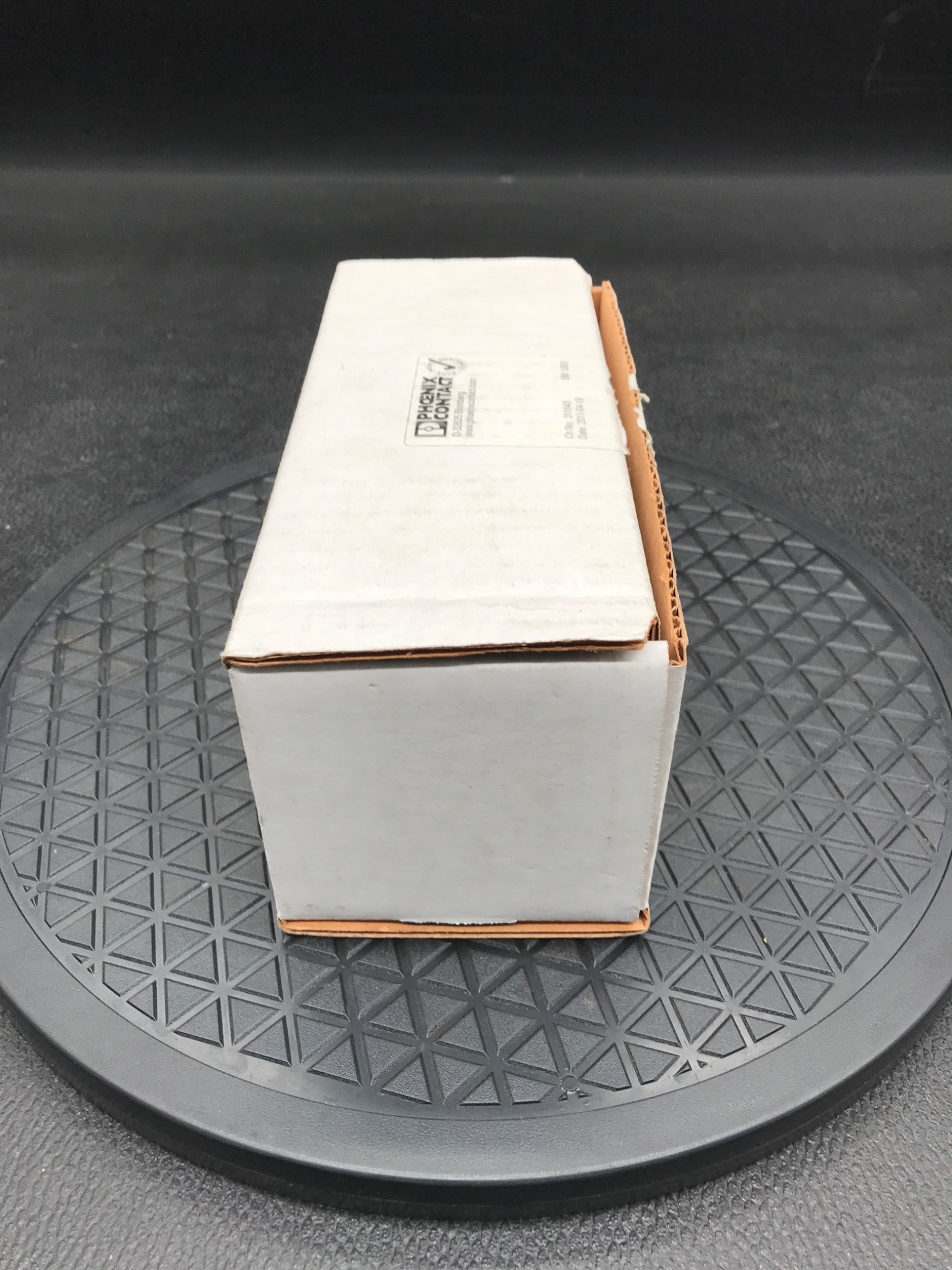 PHOENIX CONTACT HC-P-RJ45-CAT5-(F/F)-120VAC RJ45 CAT5 Panel Feed-Through Connector NEW 1