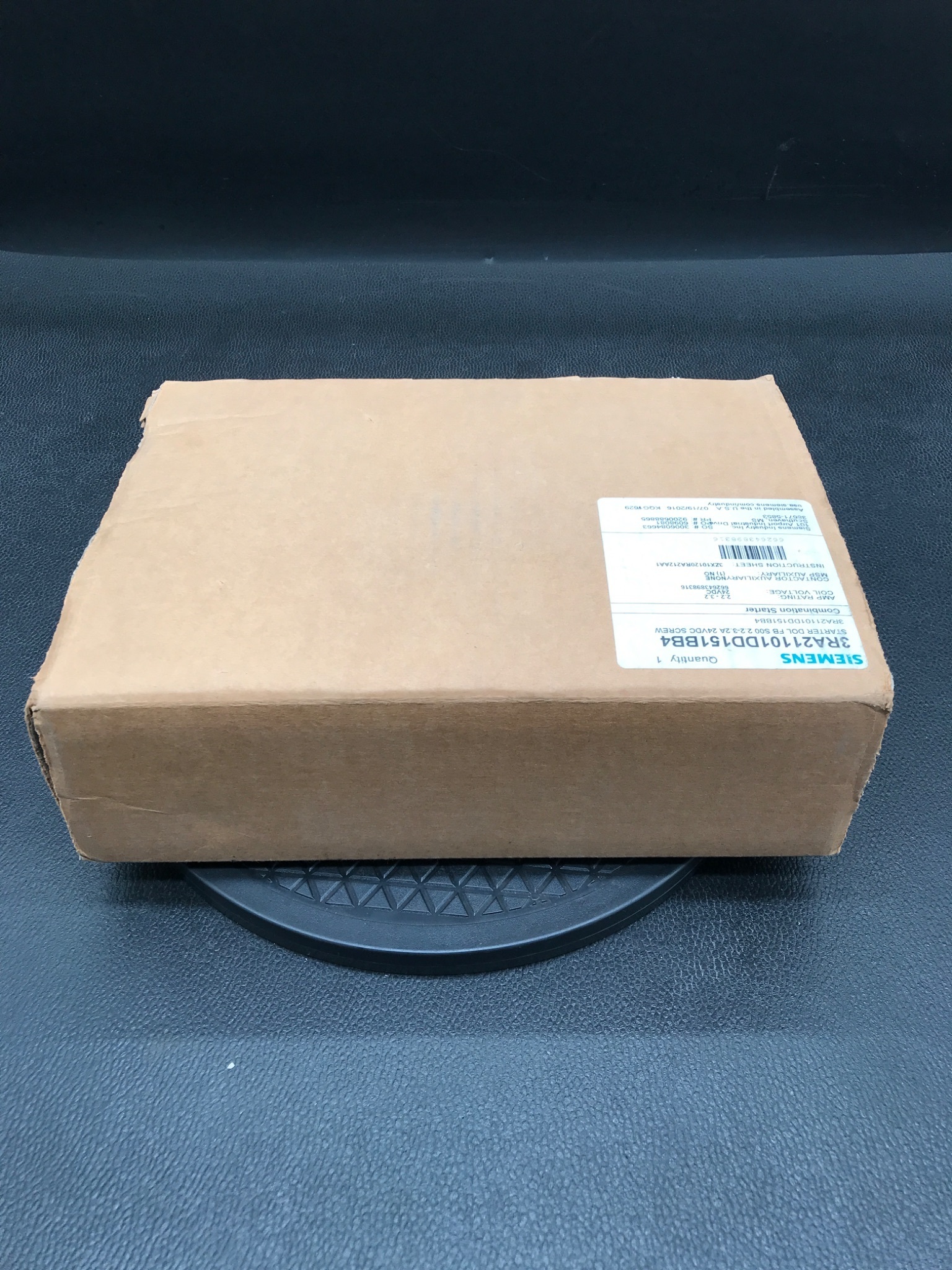 SIEMENS 3RA21101DD151BB4 SIRIUS Combination Starter 2.2-3.2A 24VDC NEW 2