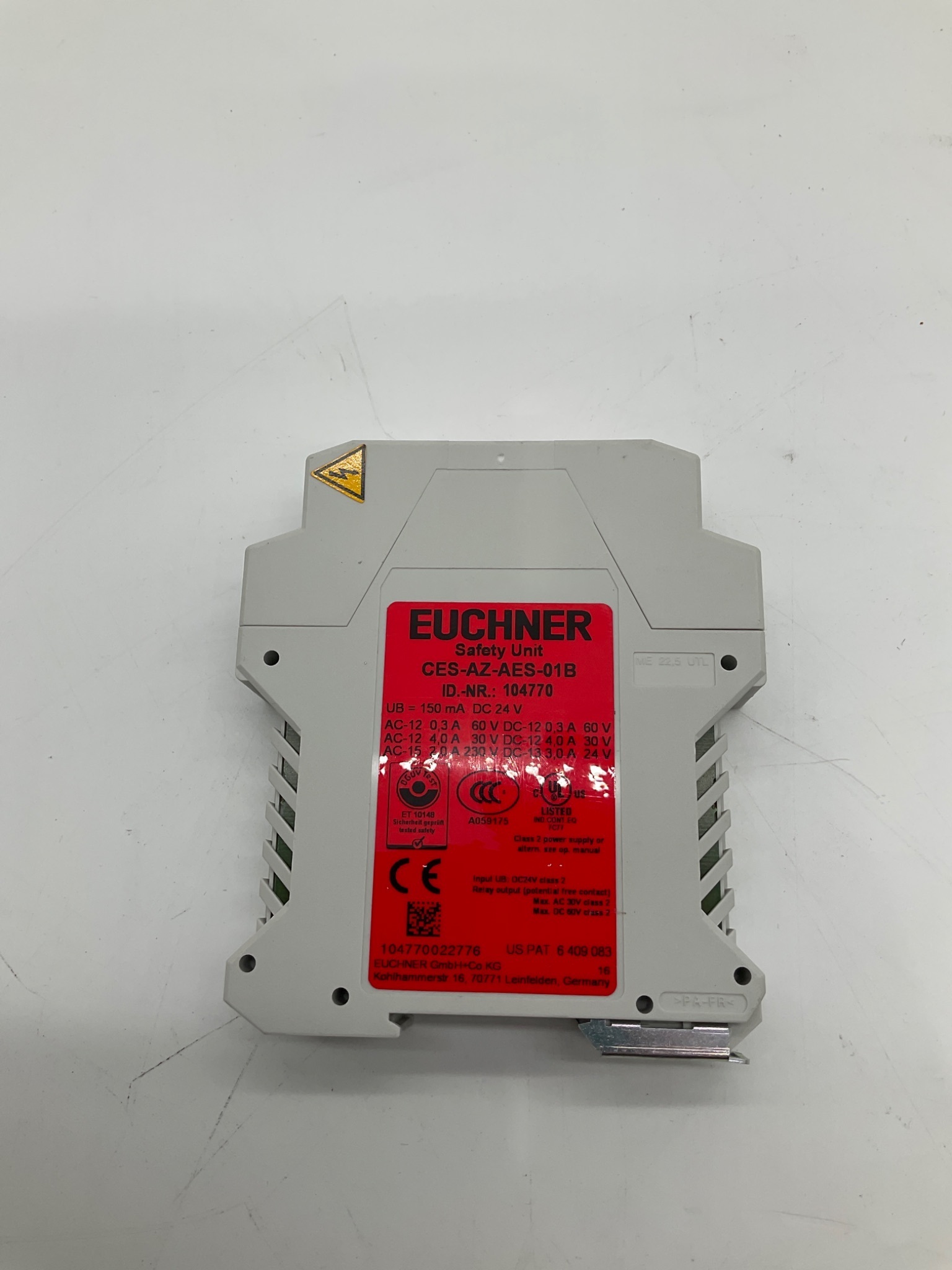 EUCHNER CES-Z-AES-01B Safety Relay Module USED 1