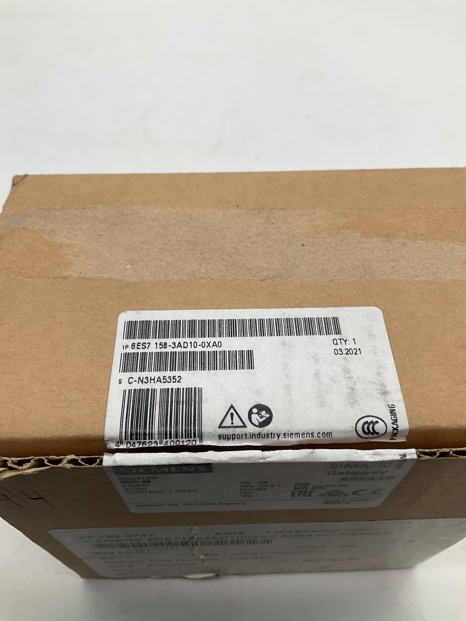 SIEMENS 6ES7 158-3AD10-0XA0 SIMATIC ET 200SP PN/PN Coupler NEW 1