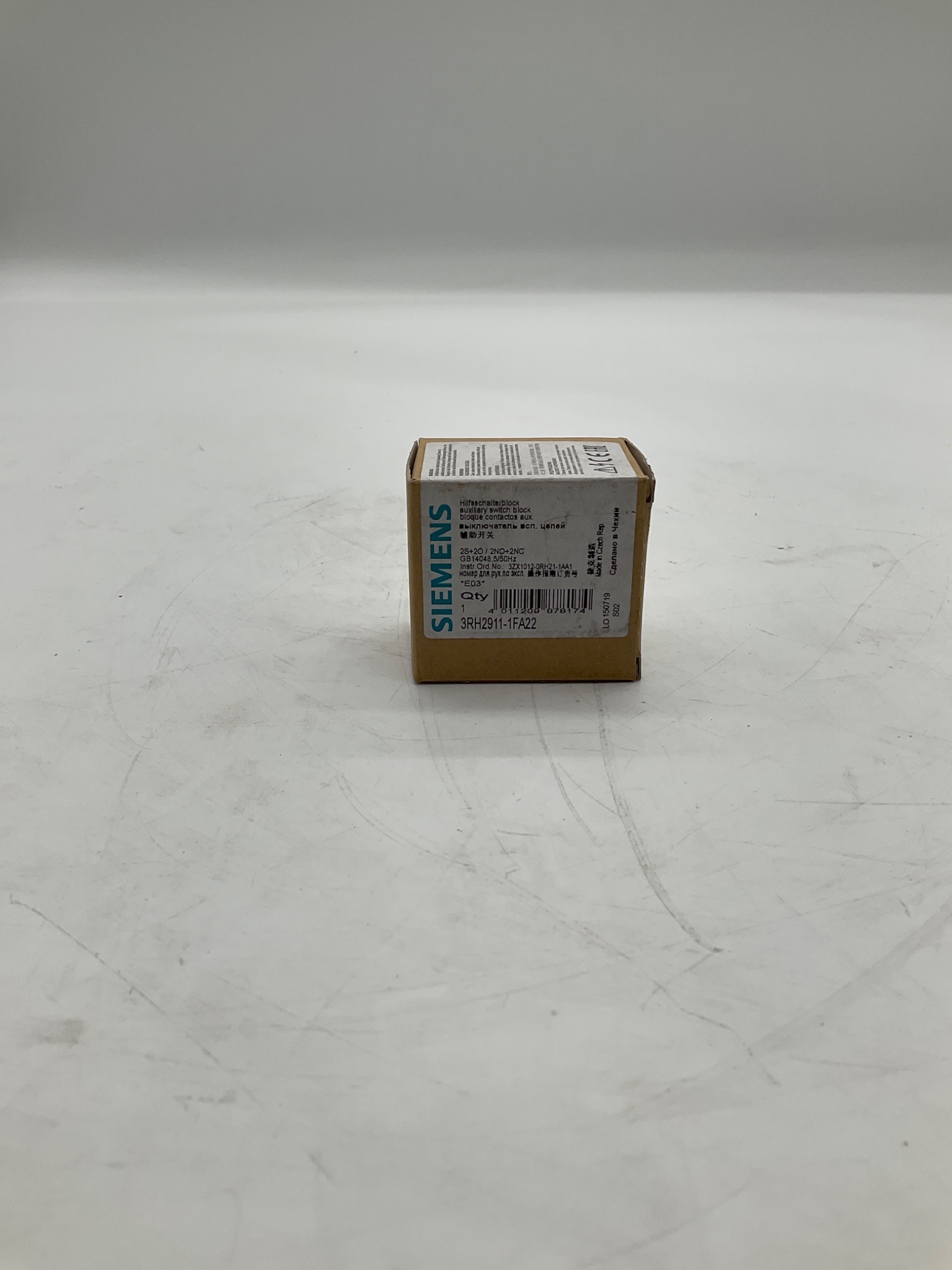 SIEMENS 3RH2911-1FA22 Auxiliary Contact Block 2NO+2NC NEW 0