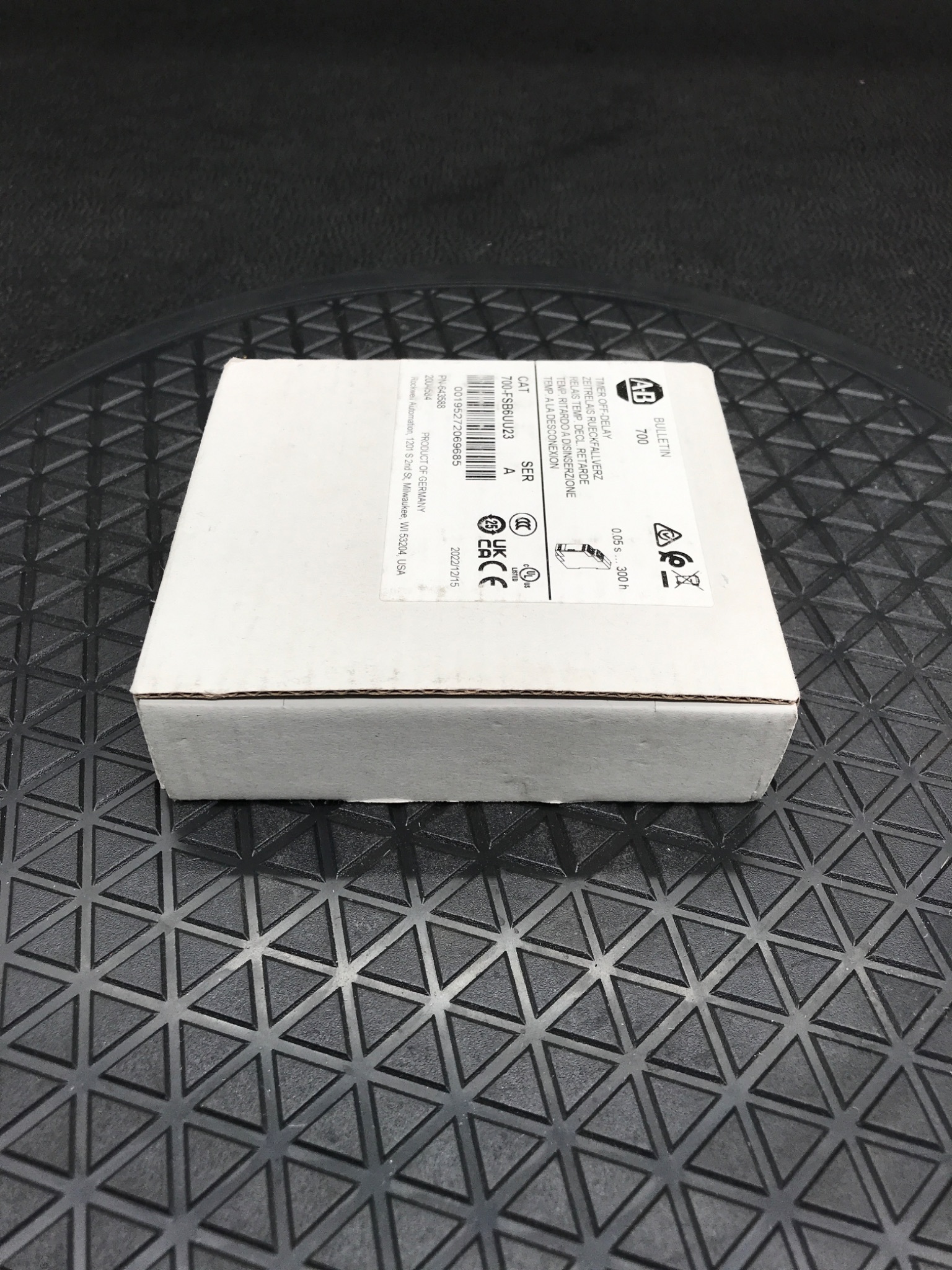 ALLEN-BRADLEY 700-FSB6UU23 Off-Delay Timing Relay Series A NEW 1