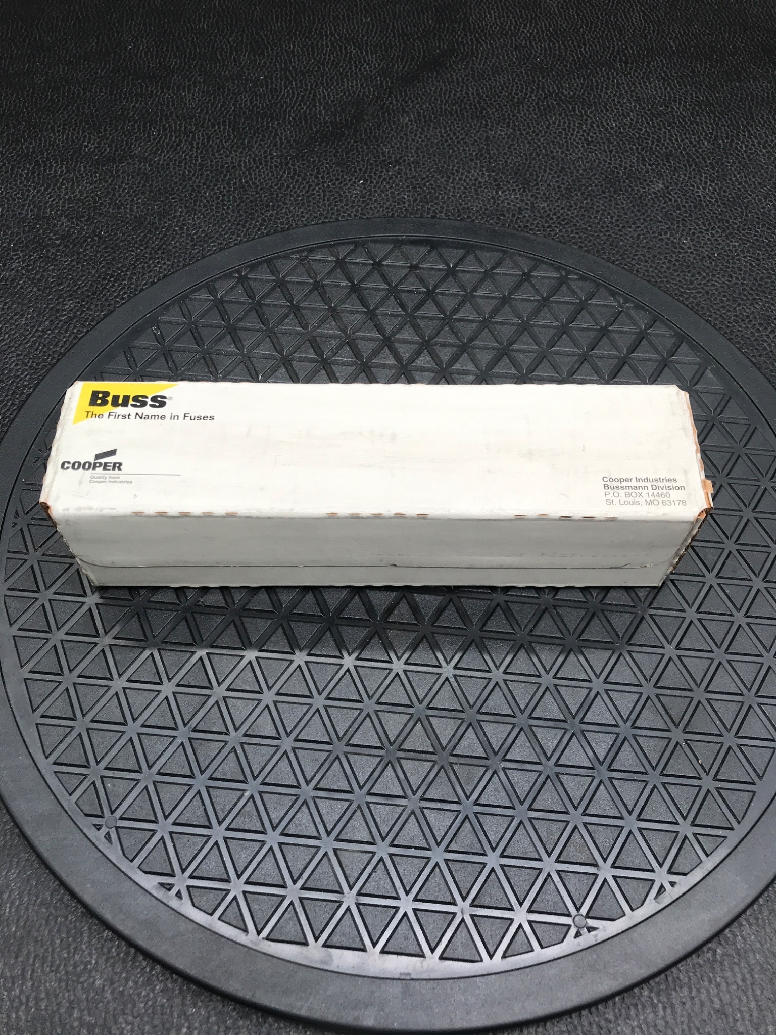 COOPER BUSSMANN FRN-R-150 Fusetron Dual Element Time Delay Fuse 150A NEW 0