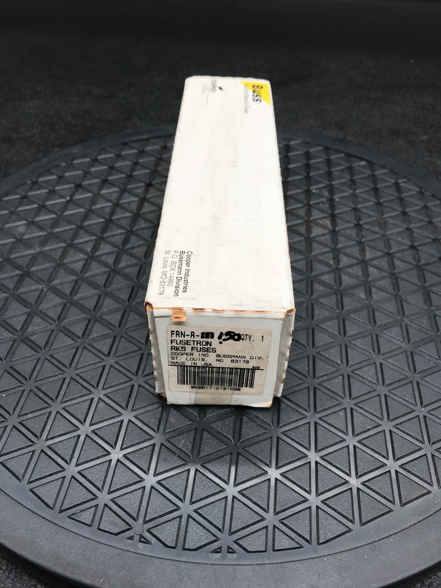 COOPER BUSSMANN FRN-R-150 Fusetron Dual Element Time Delay Fuse 150A NEW 3