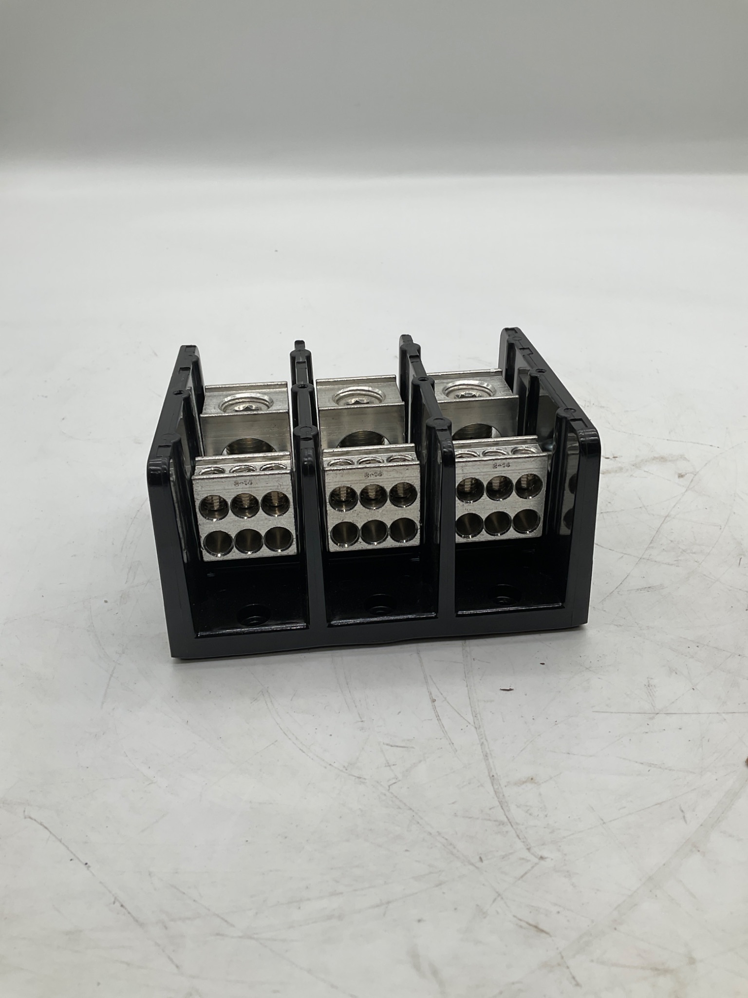 MARATHON 1433553 Power Distribution Block 335A 600V NEW 4