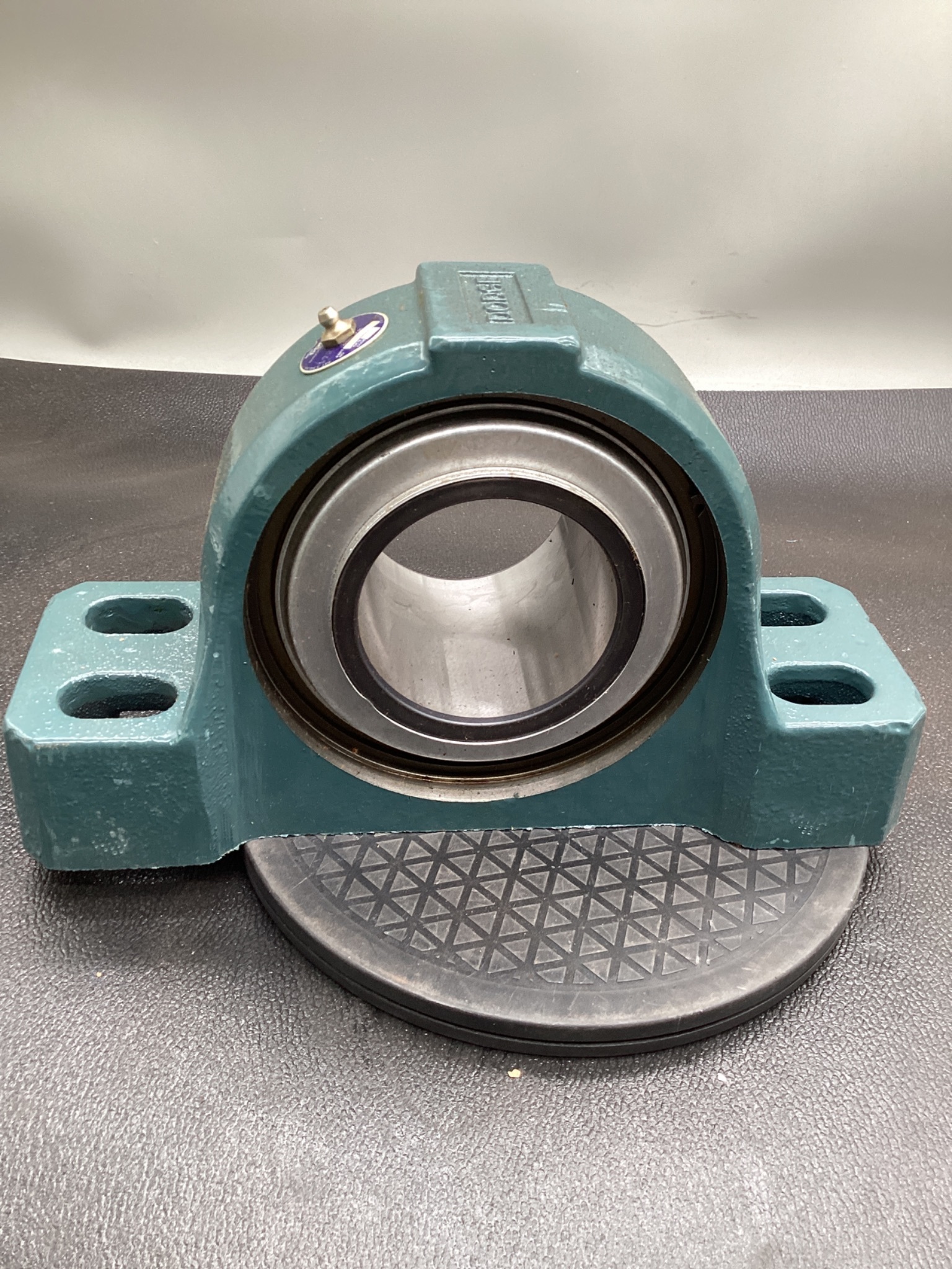 DODGE 070371 P4B-S2-307R Pillow Block Bearing 3-7/16" NEW 3