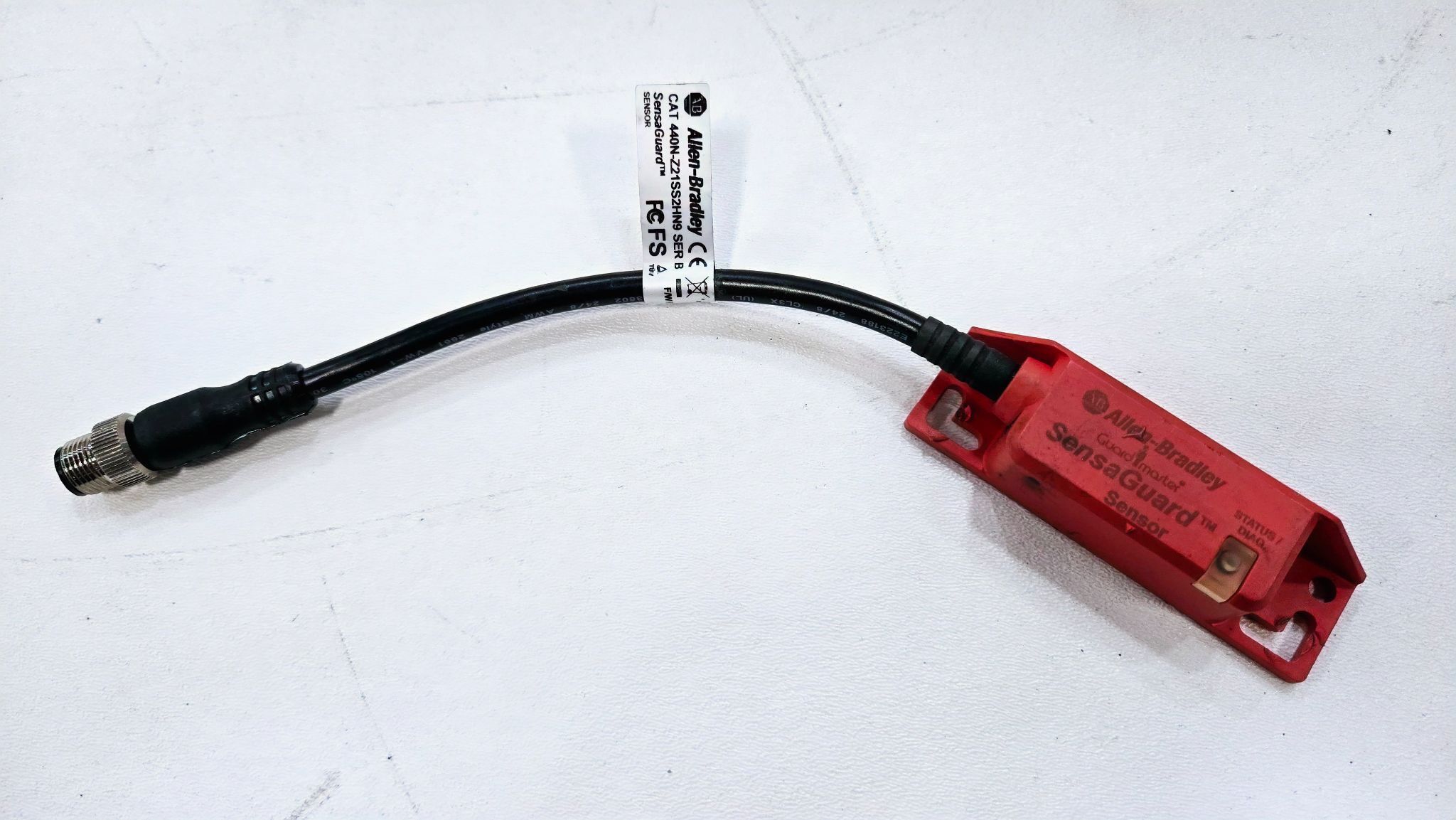 Allen-Bradley 440N-Z21SS2HN9 SensaGuard Safety Sensor USED - No Actuator 0