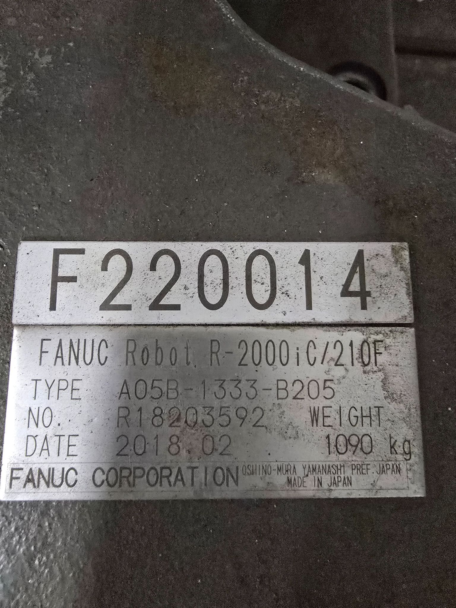 FANUC R-2000IC/210F ROBOT AND R30IB CONTROLLER - MISSING TEACH PENDANT - USED 4