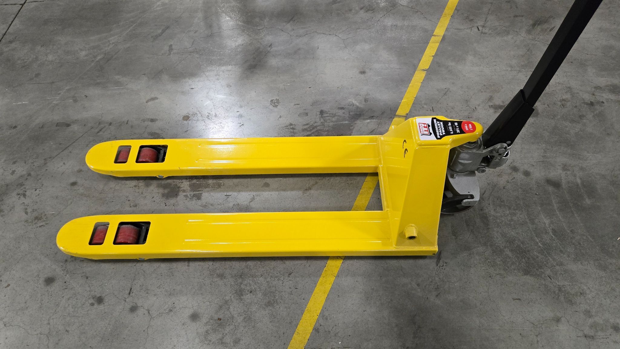 MOVE IT 2048.6 6600LBS CAPACITY FORK SIZE: 20 1/2 X 48 PALLET JACK NEW 1