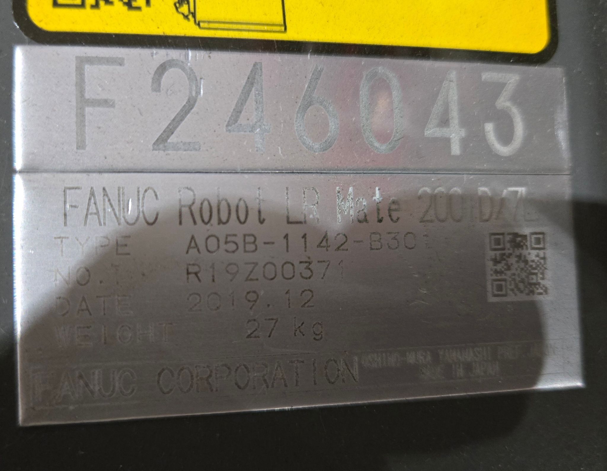 FANUC LR Mate 200iD/7L Robot w/ R-30iB Mate PLUS Controls & Pendant USED 5