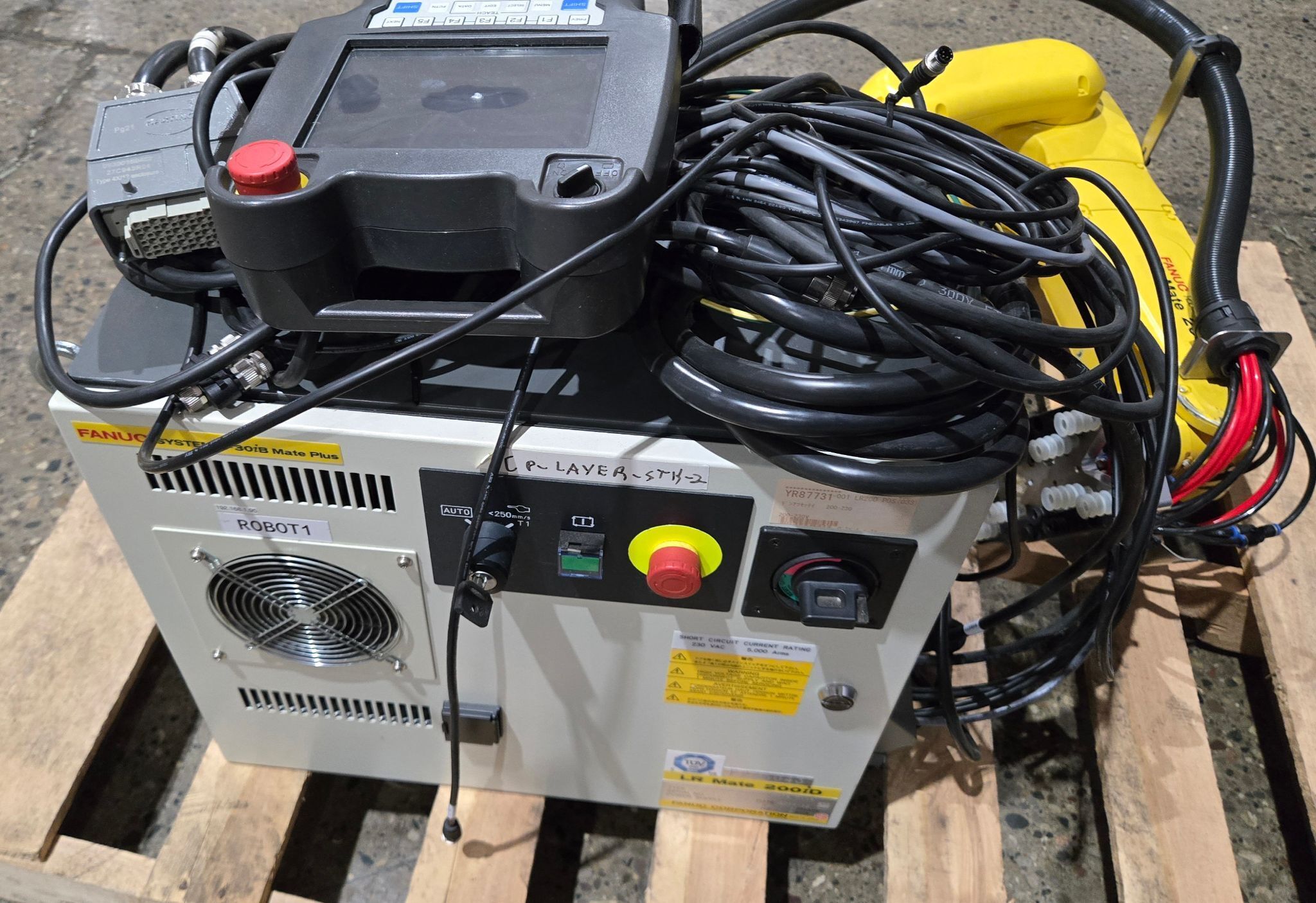 FANUC LR Mate 200iD/7L Robot w/ R-30iB Mate PLUS Controls & Pendant USED 7