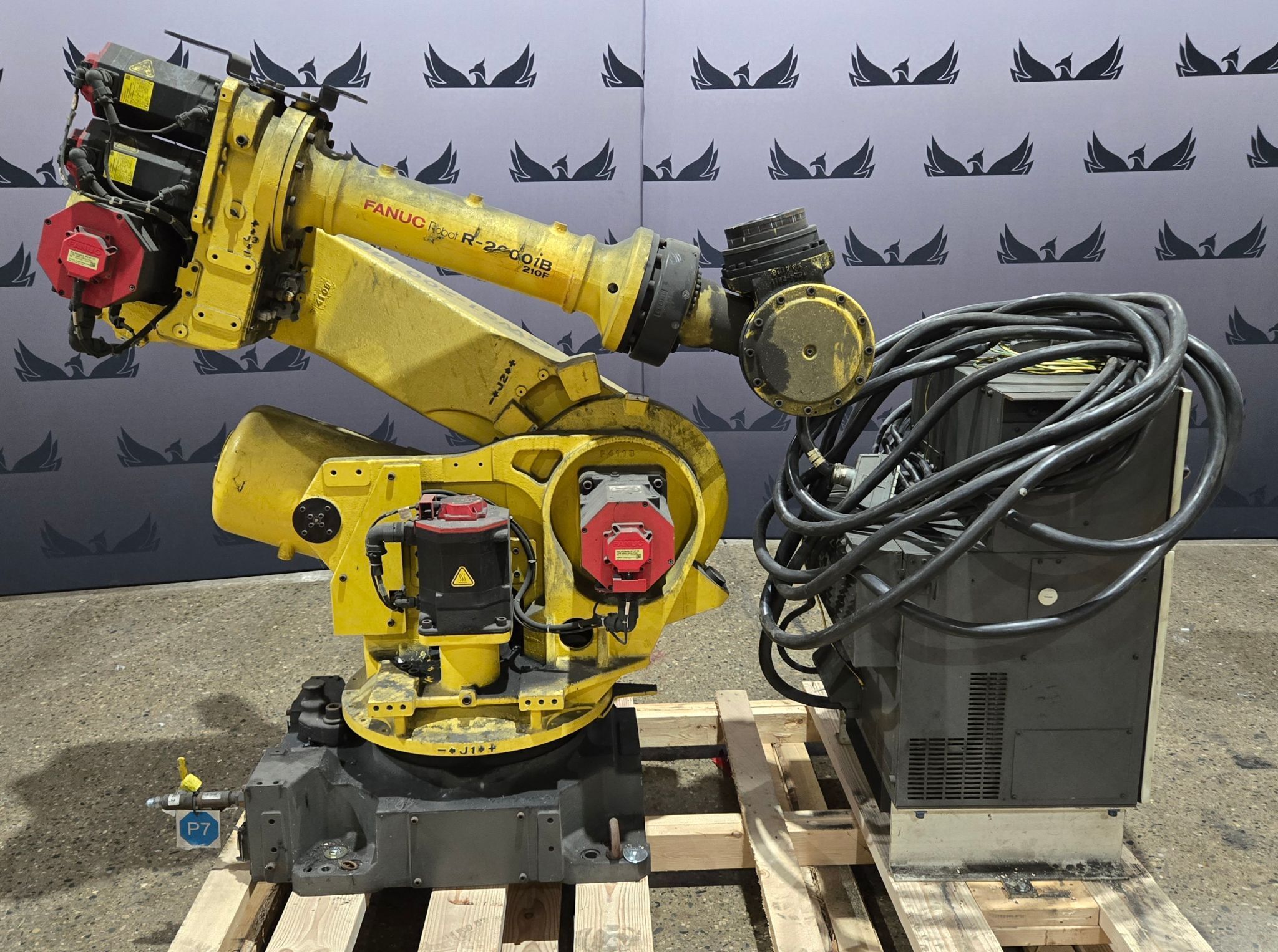 FANUC R-2000IB/210F Complete w/ R-30iB Controls USED - Damaged Pendant 0