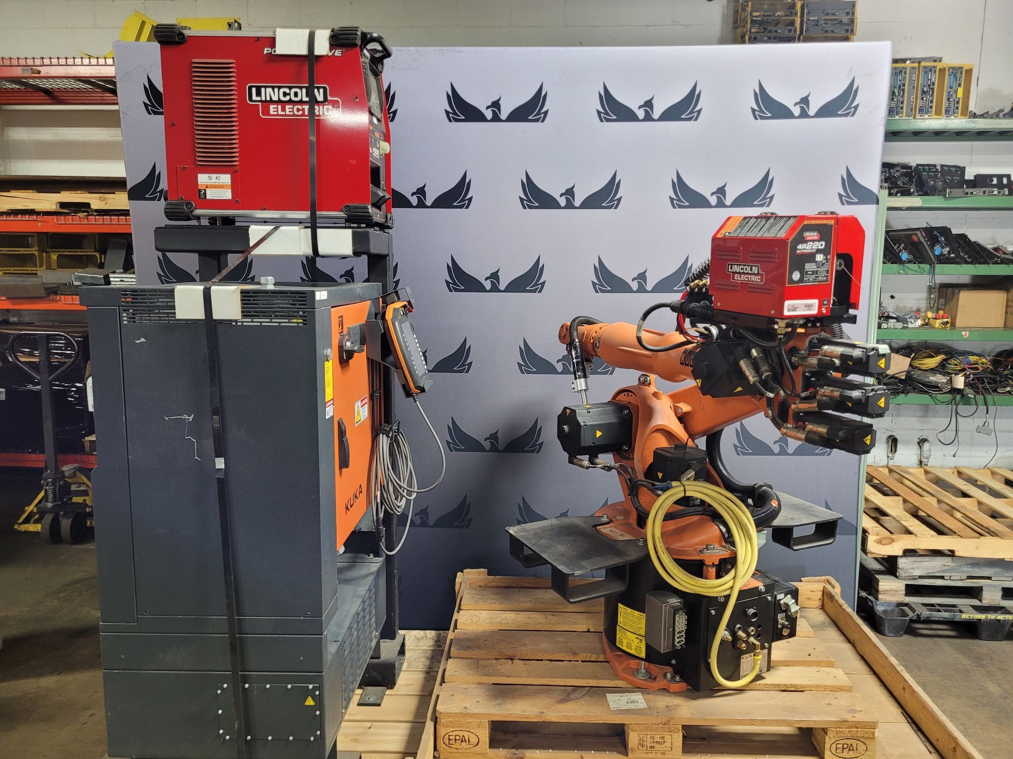 KUKA KR16 L6-2 w/ KR C4 Controls Lincoln R550 Weld Package & TT3A Reamer NEW 0