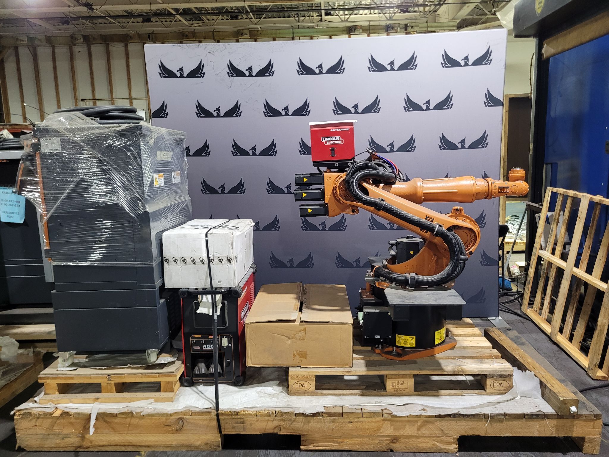 KUKA KR16 L6-2 w/ KR C4 Controls Lincoln R550 Weld Package & TT3A Reamer NEW 0