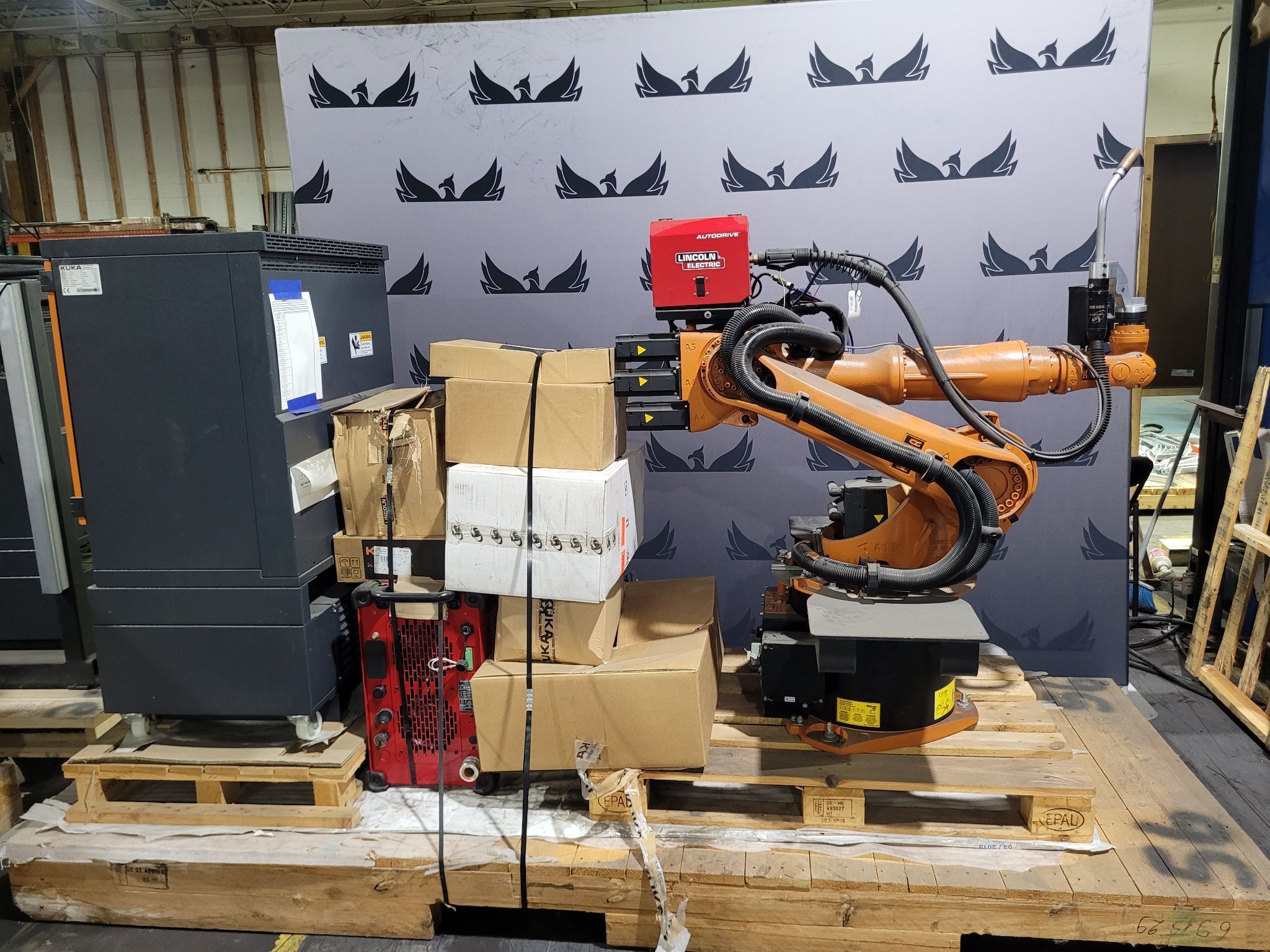 KUKA KR16 L6-2 w/ KR C4 Controls Lincoln R550 Weld Package & TT3A Reamer NEW 0