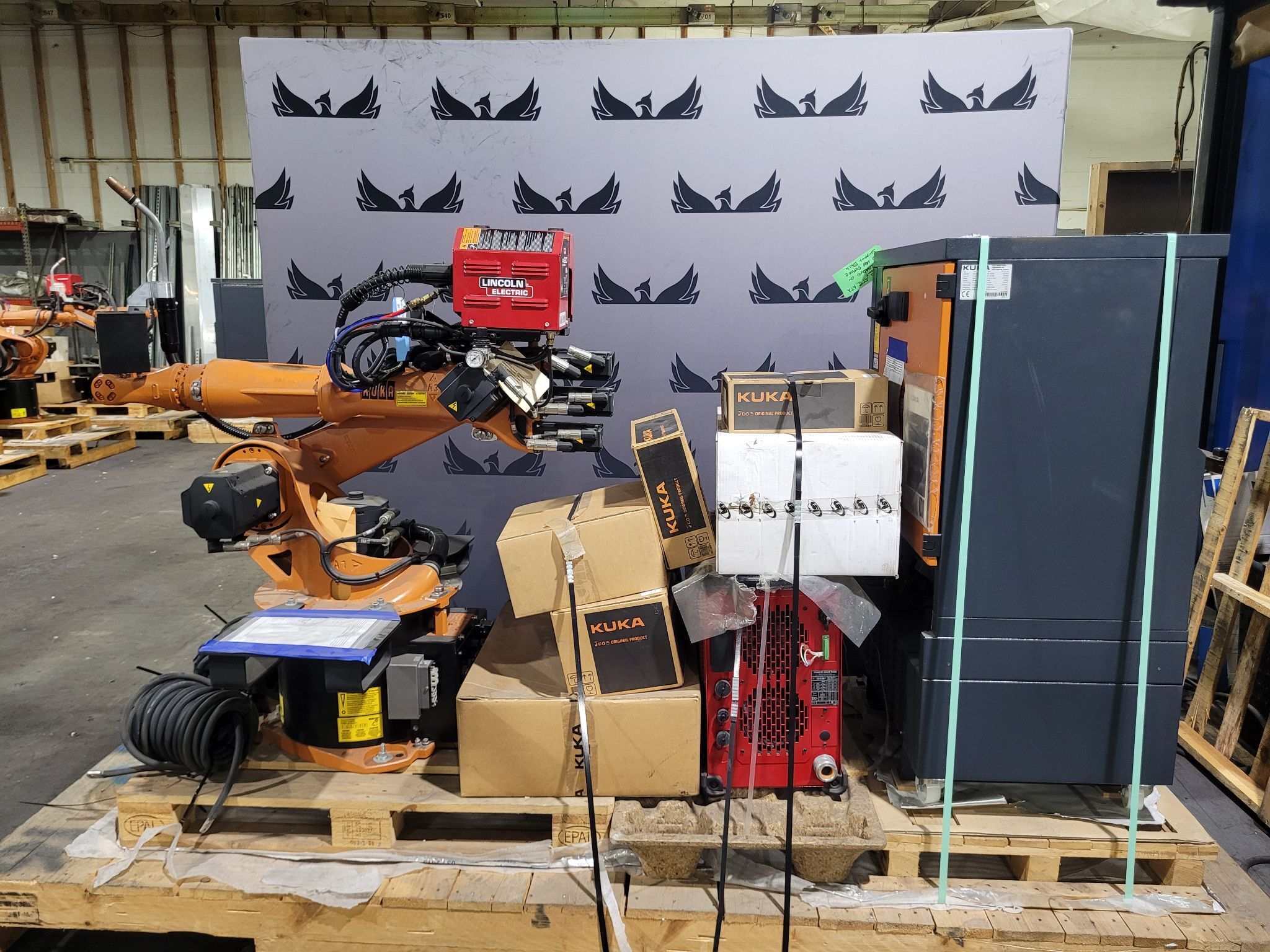 KUKA KR16 L6-2 w/ KR C4 Controls Lincoln R550 Weld Package & TT3A Reamer NEW 0