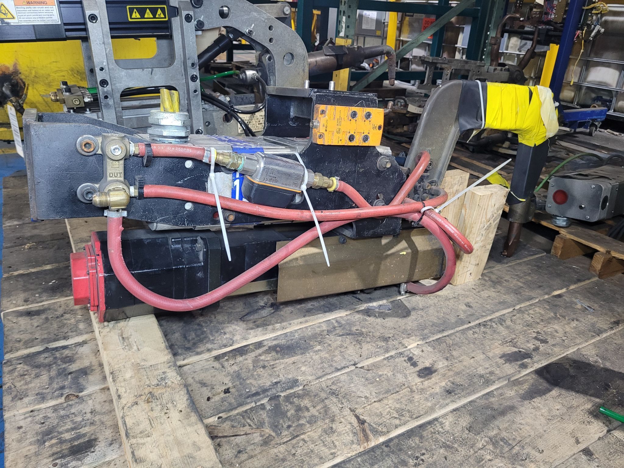 DENGENSHA TRCN-4030529 C-Type Weld Gun USED 1