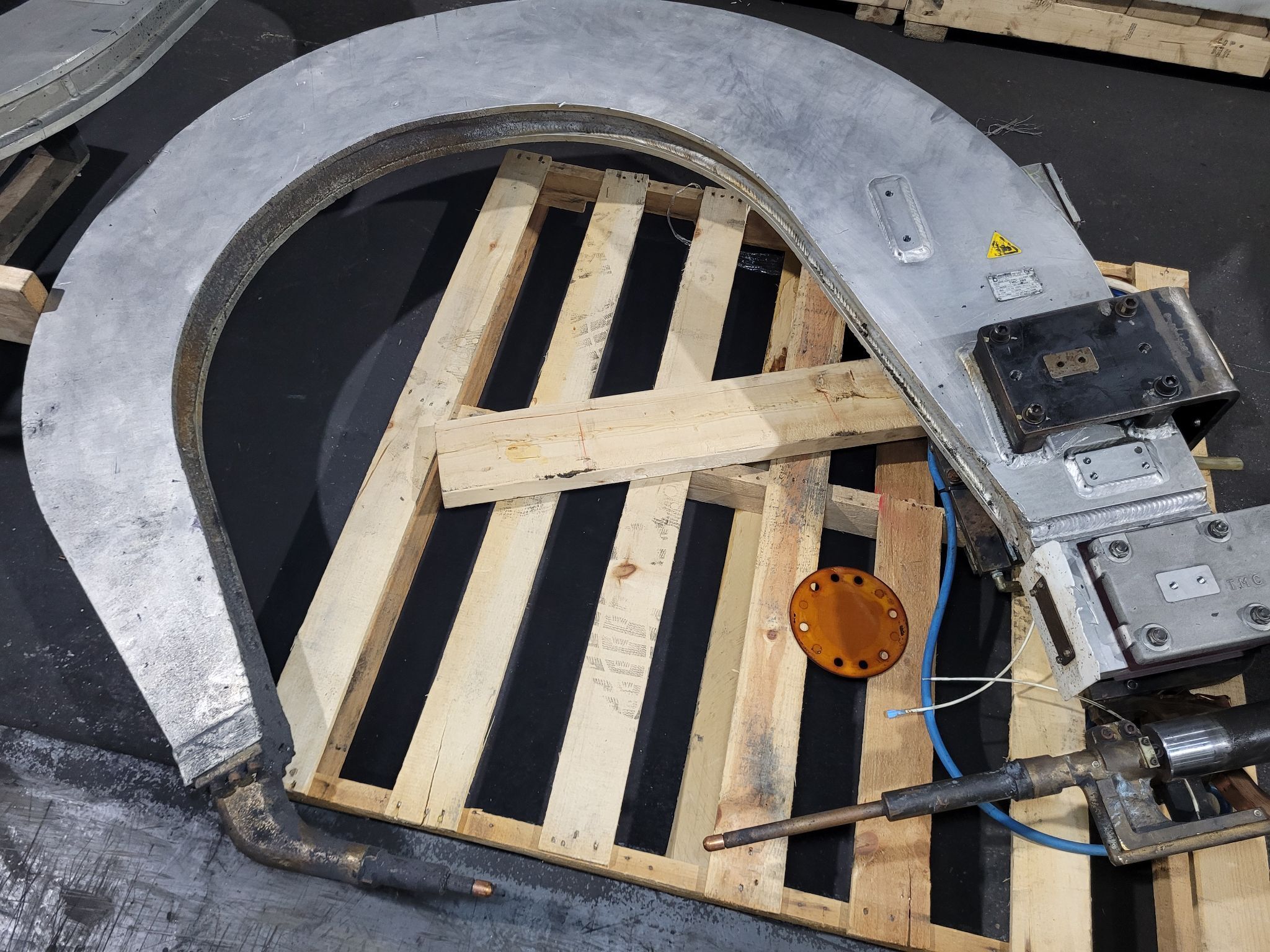 DENYO TMC-390 C-Type Servo Weld Gun USED 1