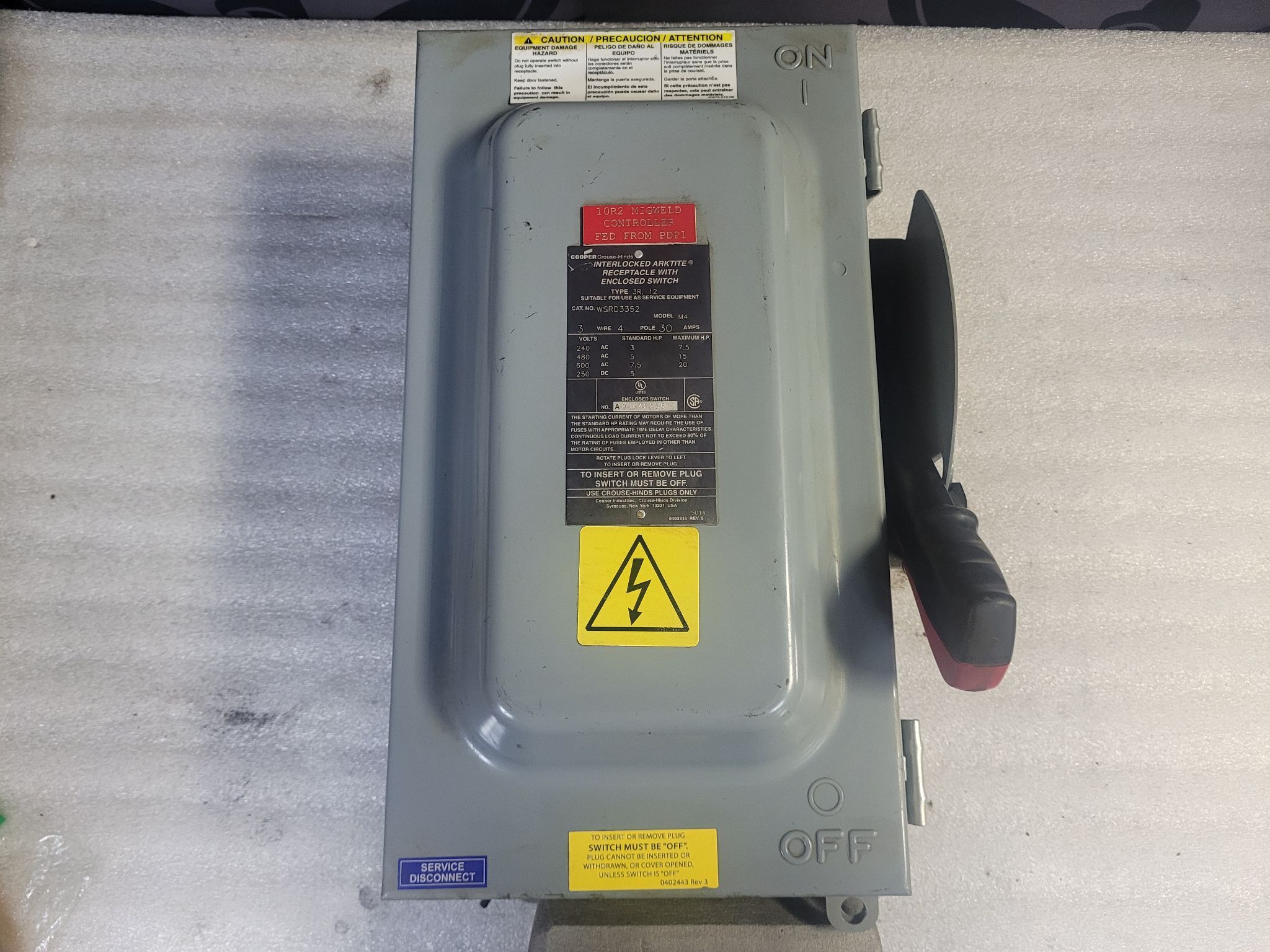 COOPER CROUSE-HINDS WSRD3352 30A 600V 3W4P Disconnect Switch USED 1