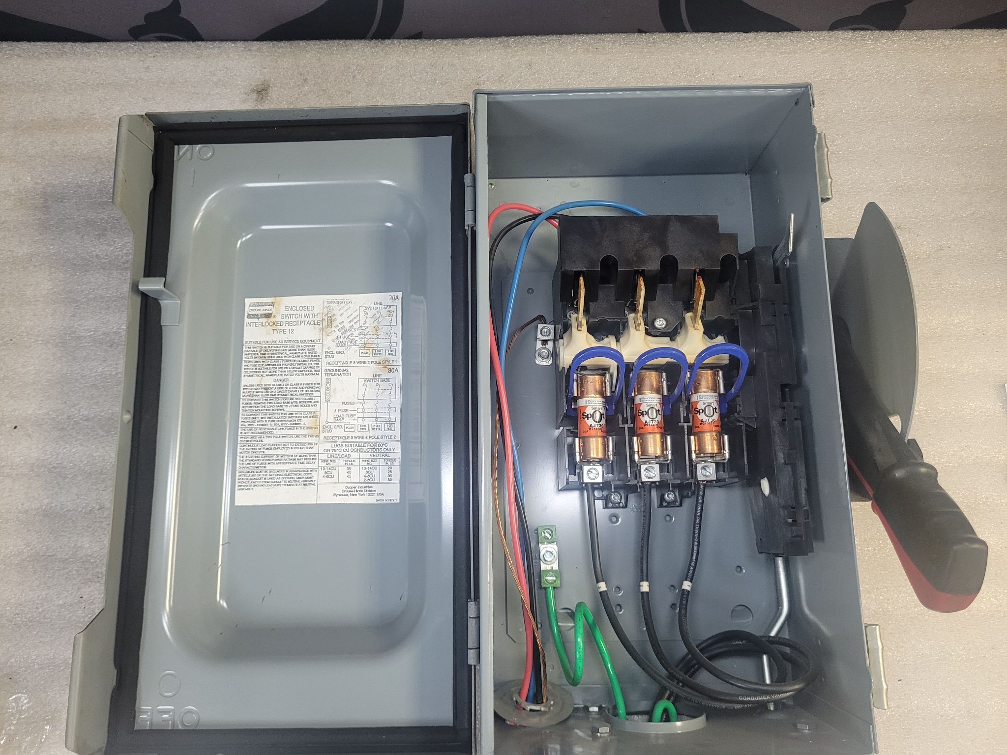 COOPER CROUSE-HINDS WSRD3352 30A 600V 3W4P Disconnect Switch USED 3