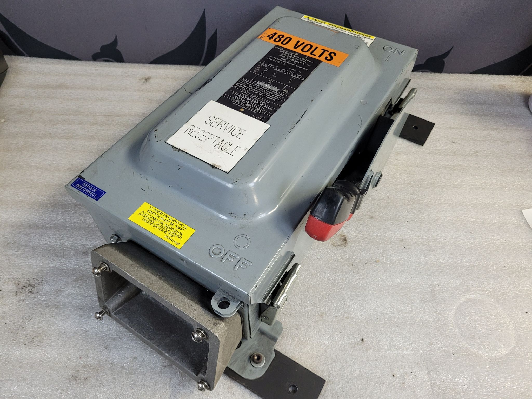 COOPER CROUSE-HINDS WSRD3352 30A 600V 3W4P Disconnect Switch USED 0