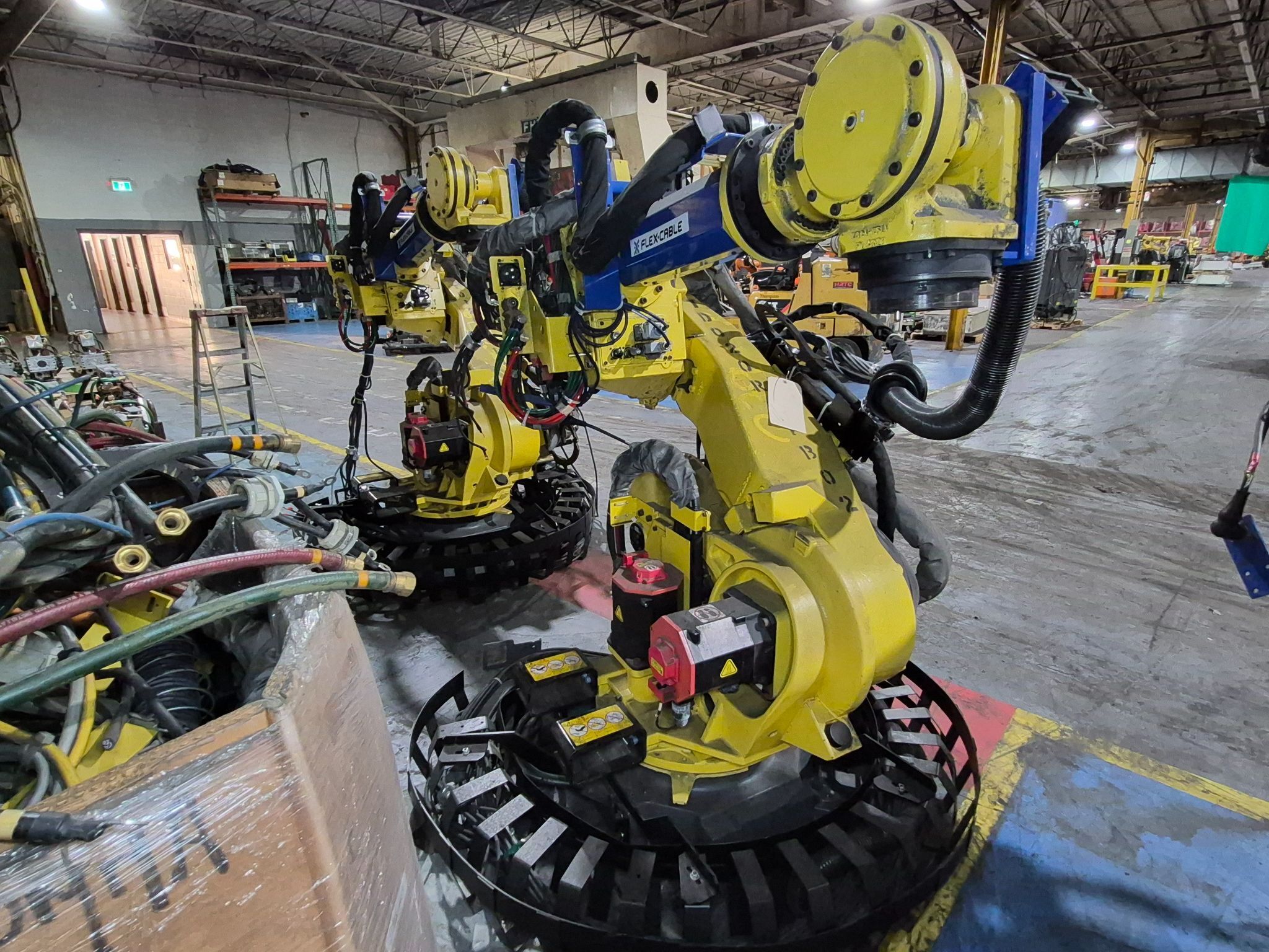 FANUC R-2000iB/210F with R-30iA Controls USED - Missing Items 2