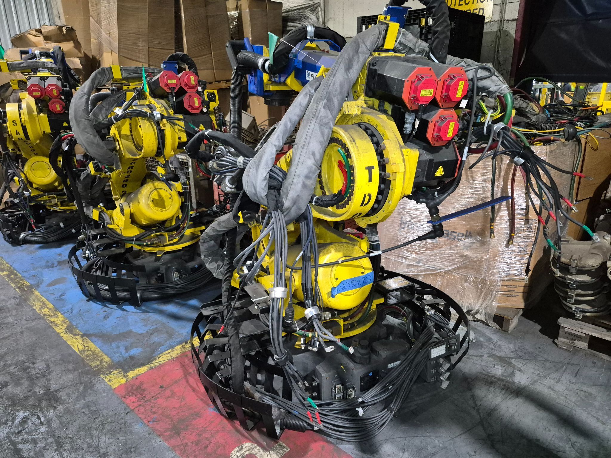 FANUC R-2000iB/210F with R-30iA Controls USED - Missing Items 4
