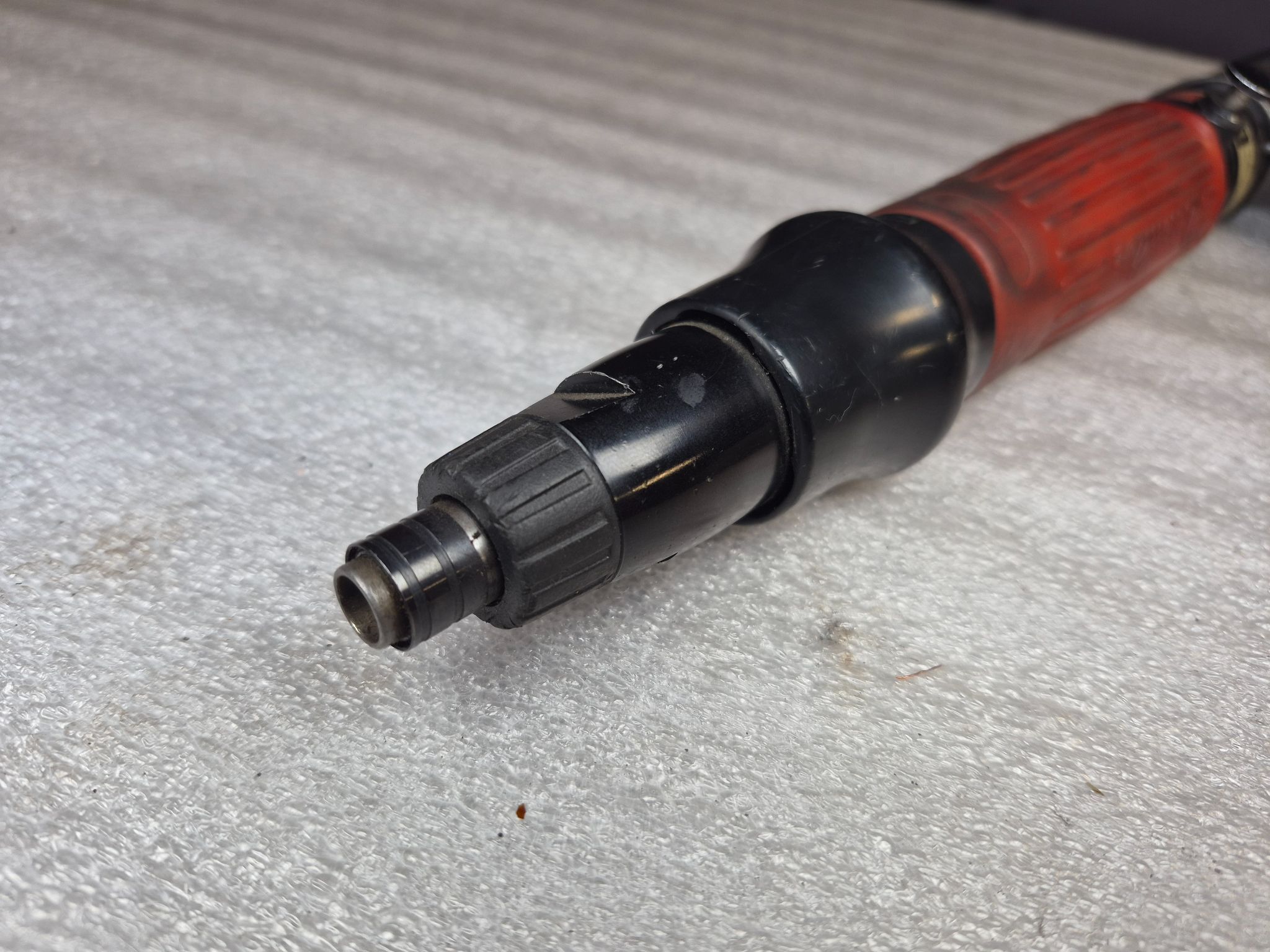 DESOUTTER SC021‑A‑S4Q Pneumatic Screwdriver 1600 RPM USED 2