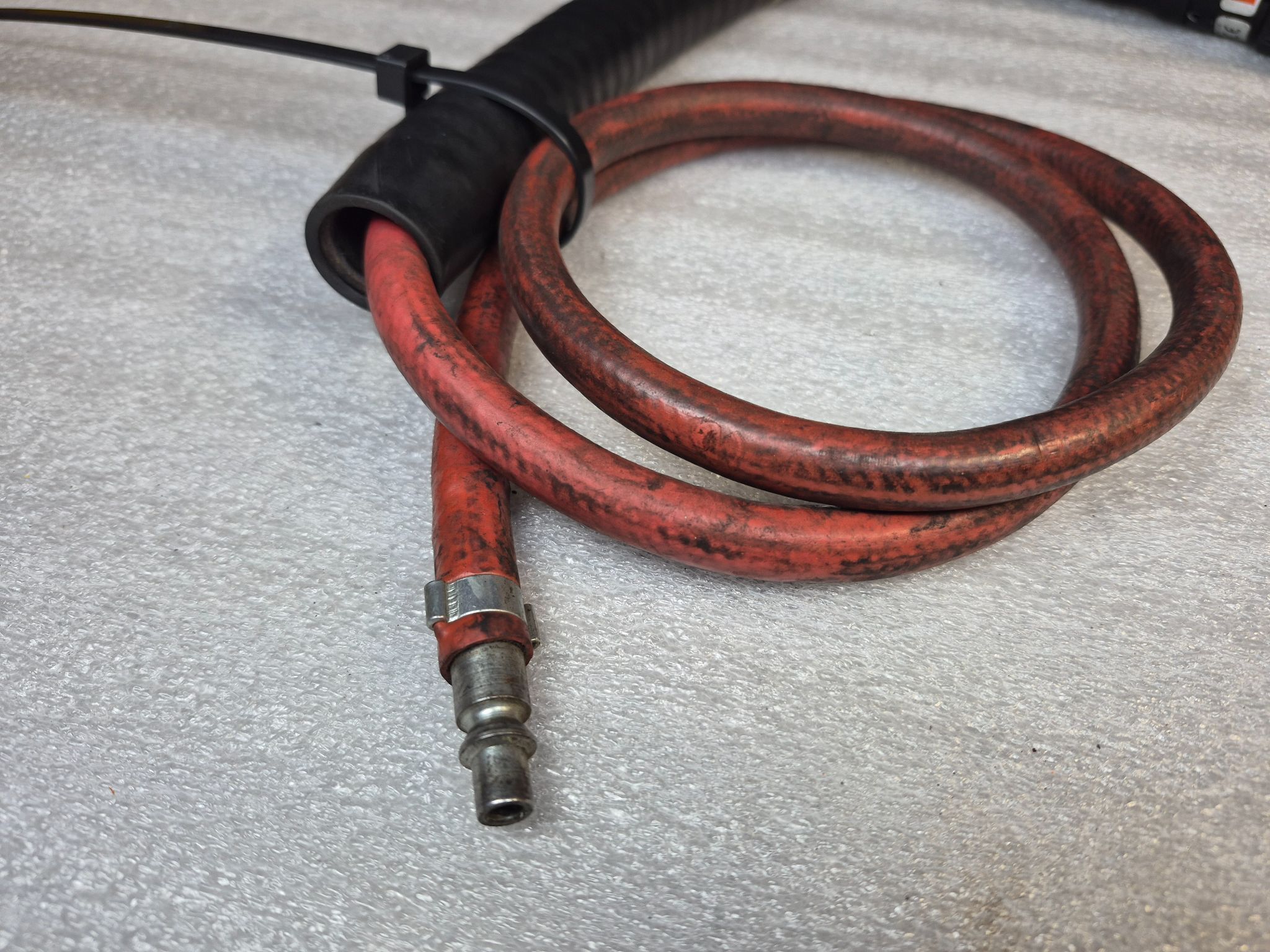 DESOUTTER SC021‑A‑S4Q Pneumatic Screwdriver 1600 RPM USED 3