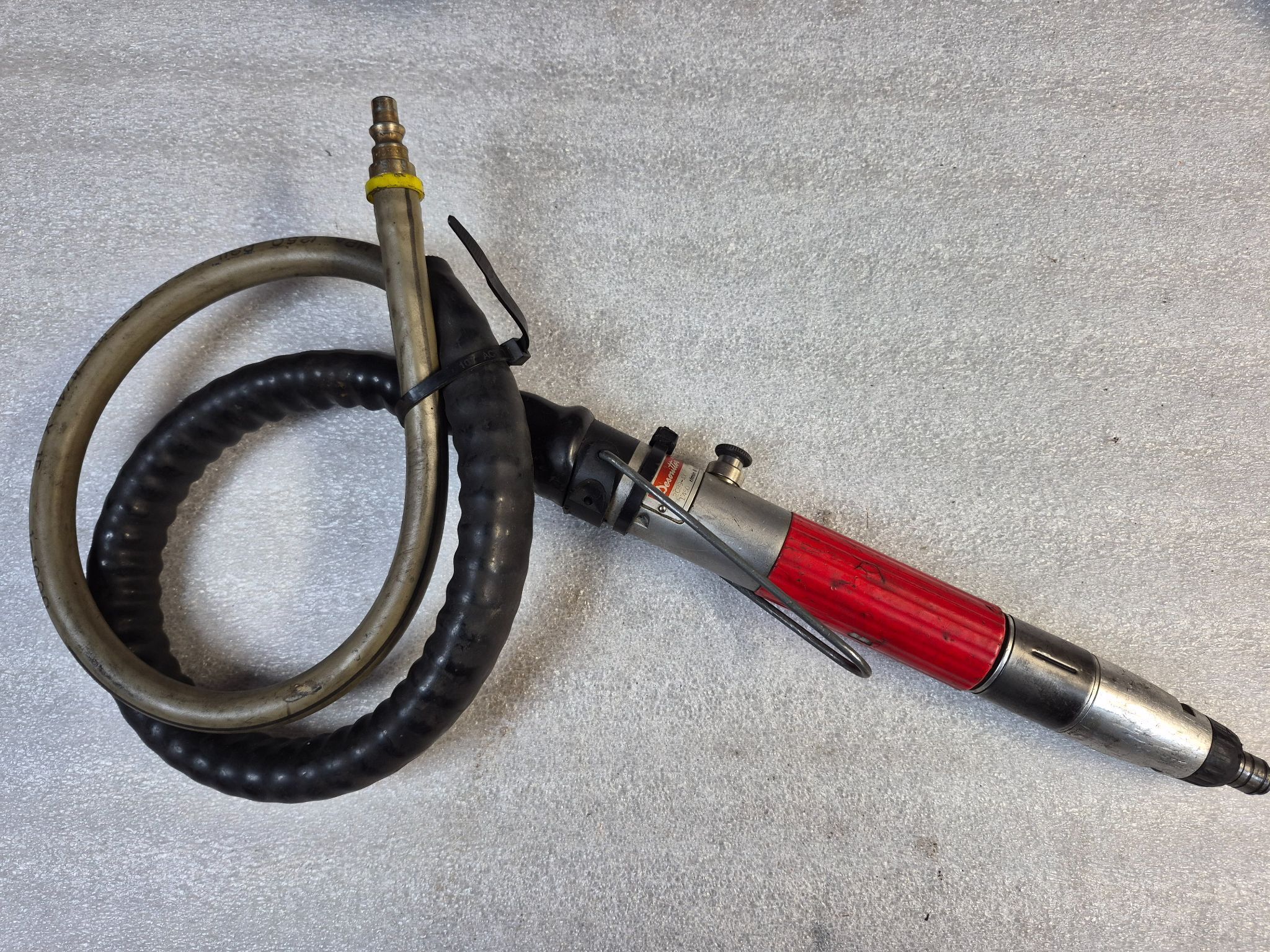 DESOUTTER 2C89‑AX Pneumatic Screwdriver 1450 RPM USED 1