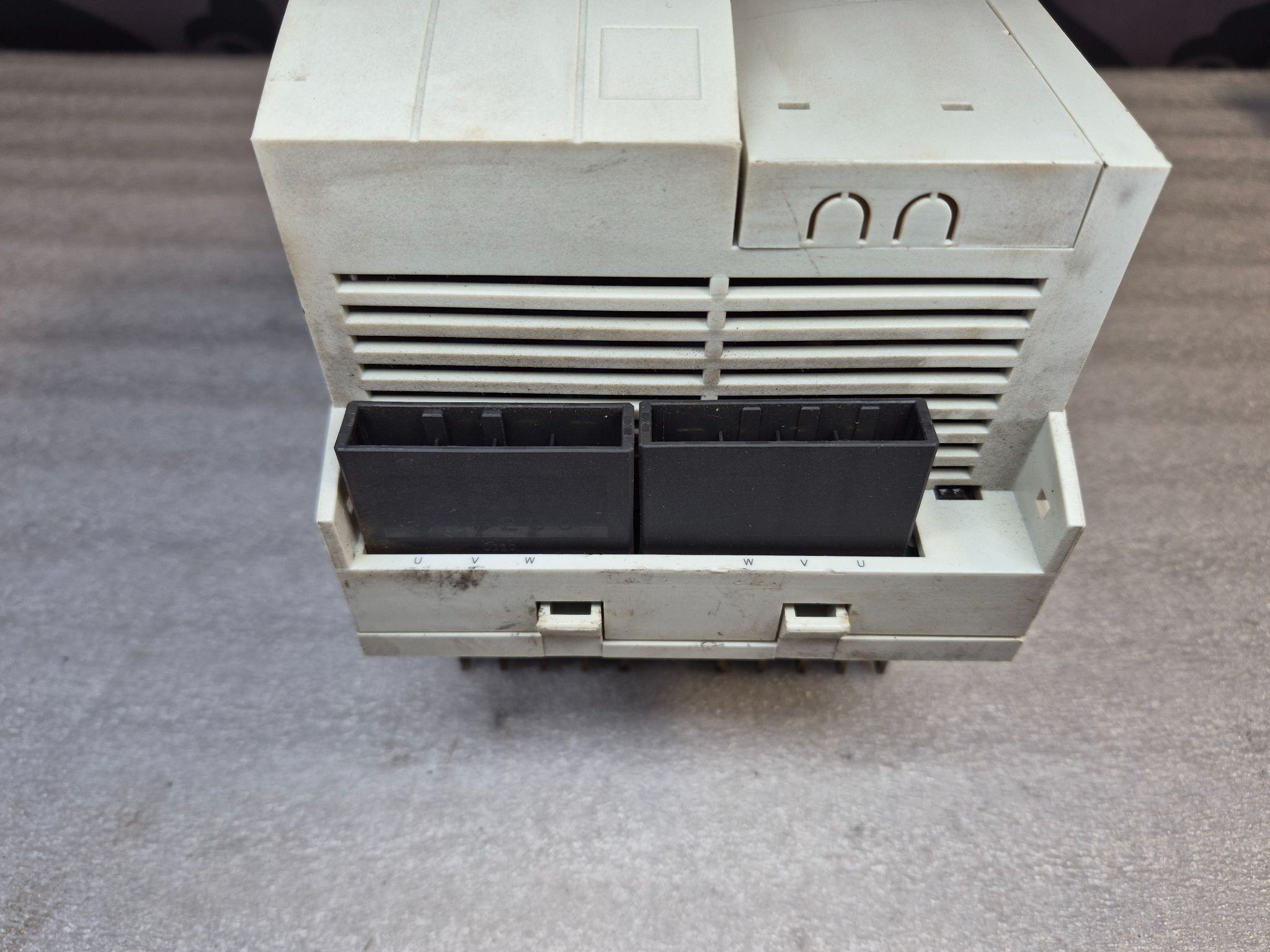 KUKA KSD1‑64 E93DA143I4B531 Servo Drive Controller USED 3