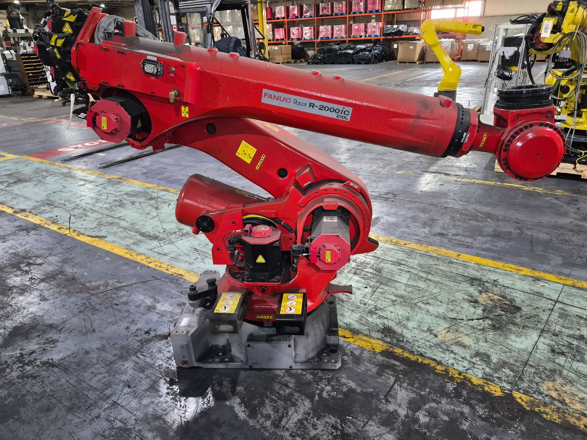 FANUC R-2000IC/210L Long Arm 6-Axis Robot - ARM ONLY, DAMAGED ENCODER AS-IS 3