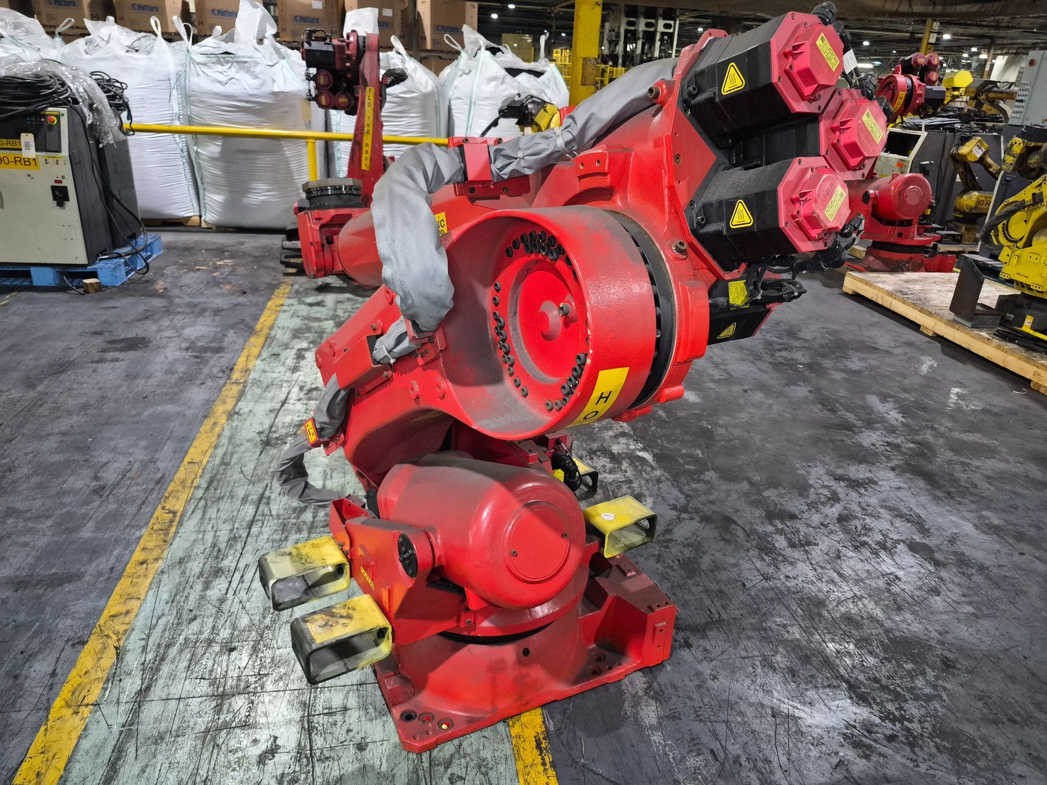 FANUC R-2000IC/210L Long Arm 6-Axis Industrial Robot - ARM ONLY - USED 4