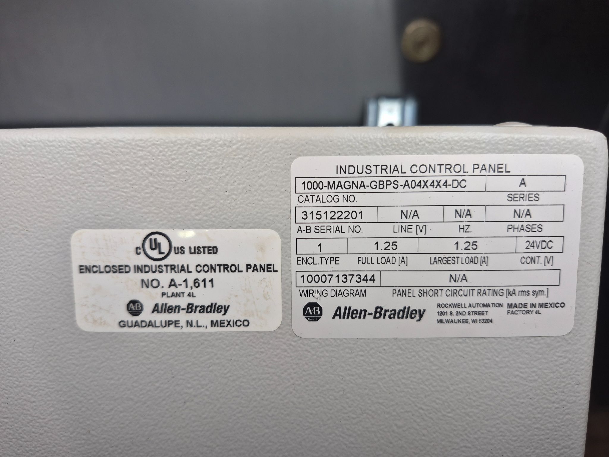 Factory Assembled ALLEN BRADLEY HMI Enclosure w/ ControlLogix 4-Slot PLC NEW 4