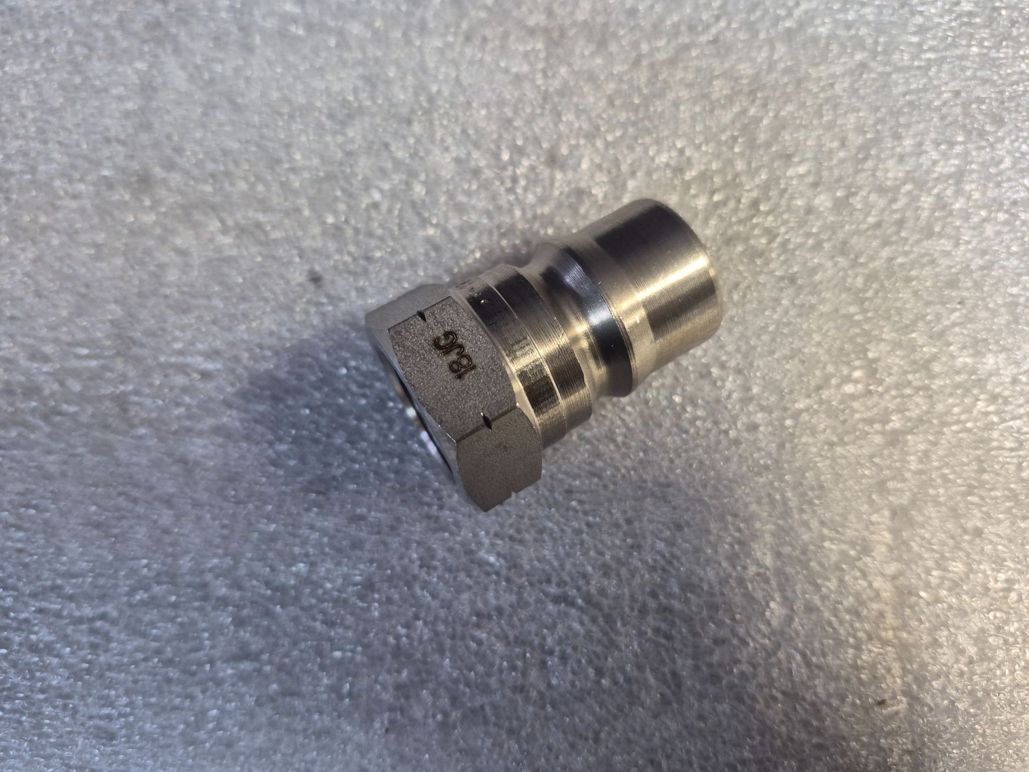 PARKER SH4‑63 Hydraulic Quick Couplings 1/2"-14 FNPT NEW (4‑Pack) 0