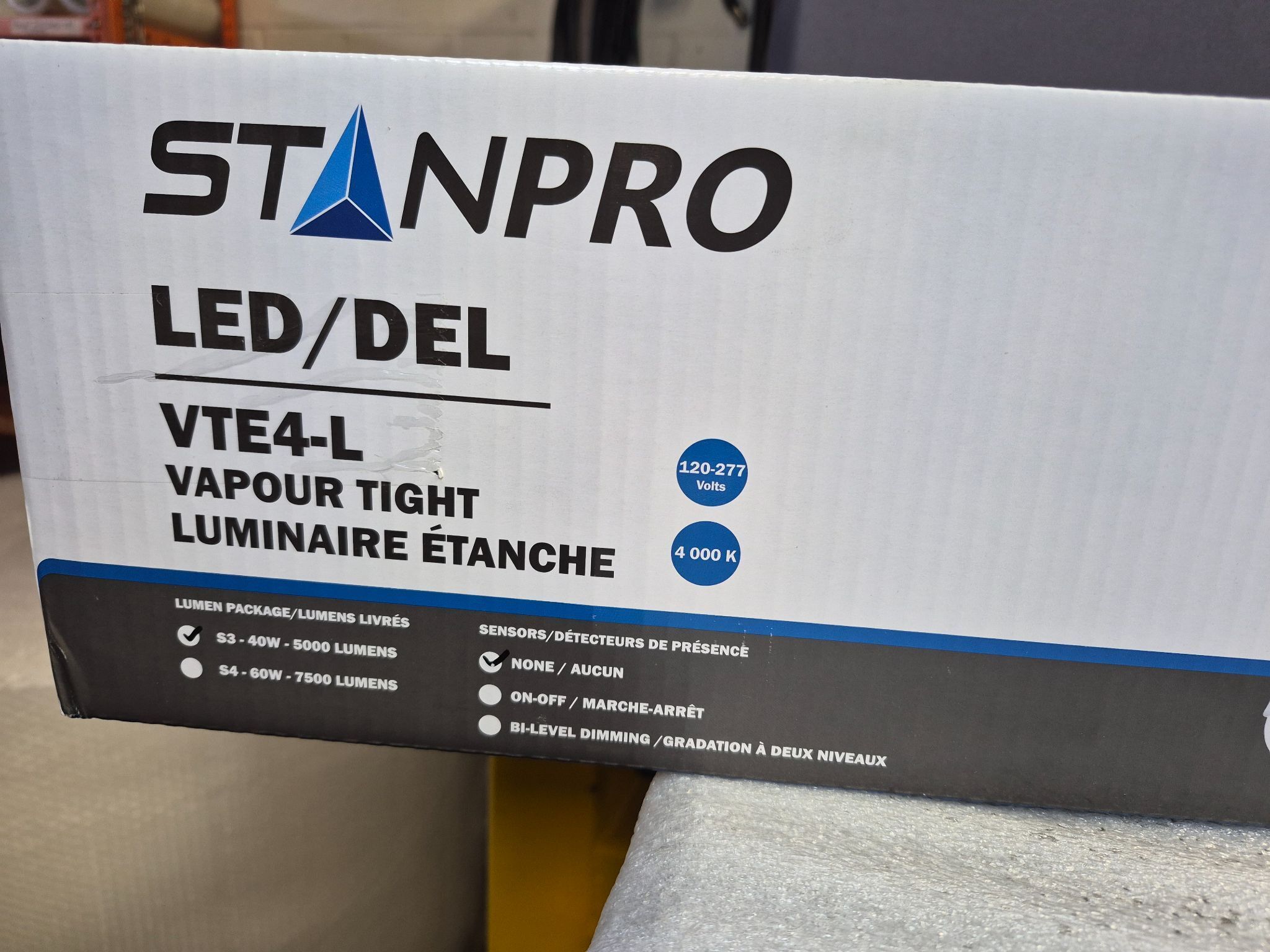 STANPRO VTE4‑L S3‑402 4' LED Light Fixture 5000 Lumens NEW 1