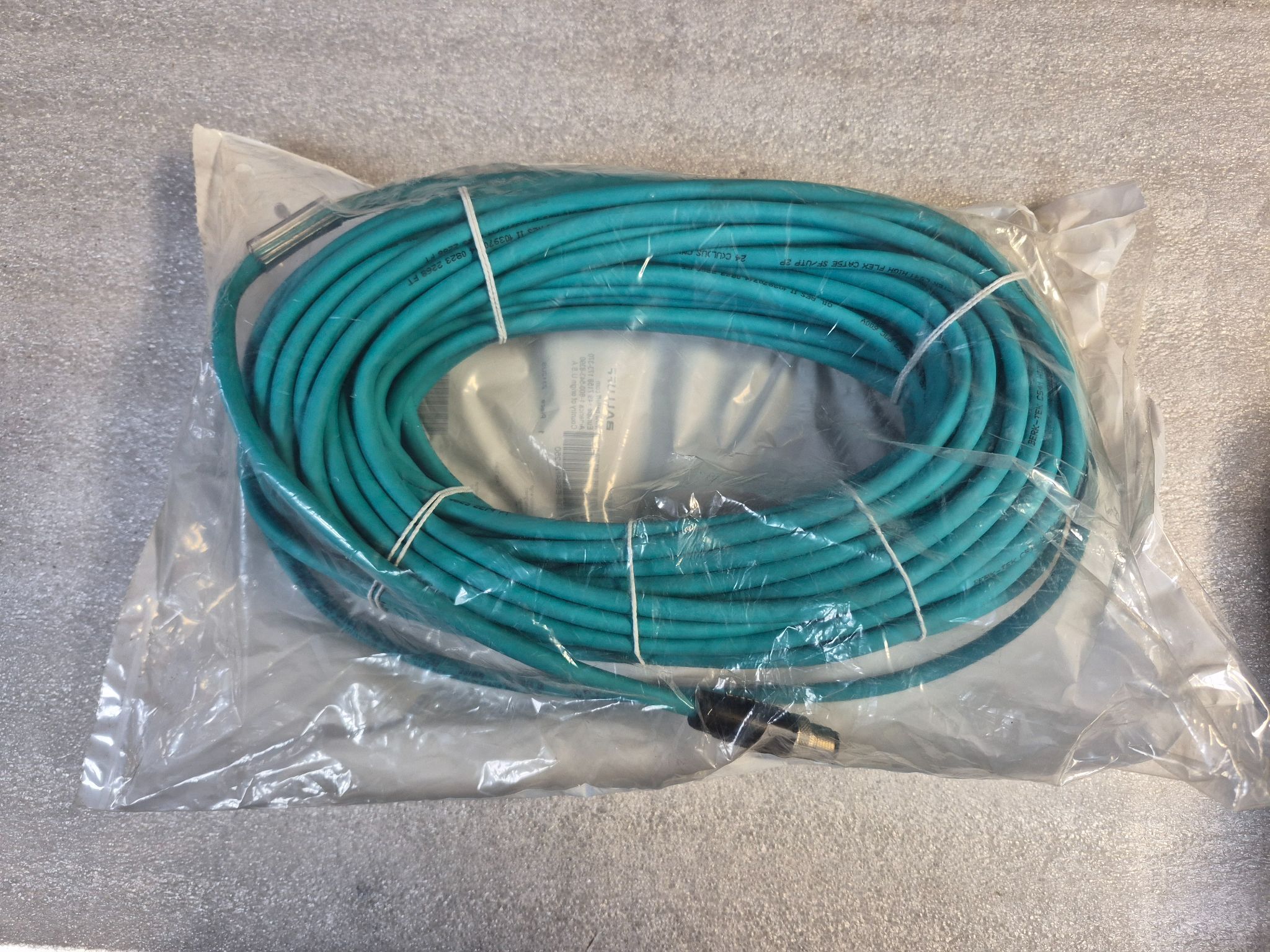 BALLUFF BCC M414-M414-6D-338-ES64N9-250 M12 Sensor Cable 25m 4 Pin NEW 1