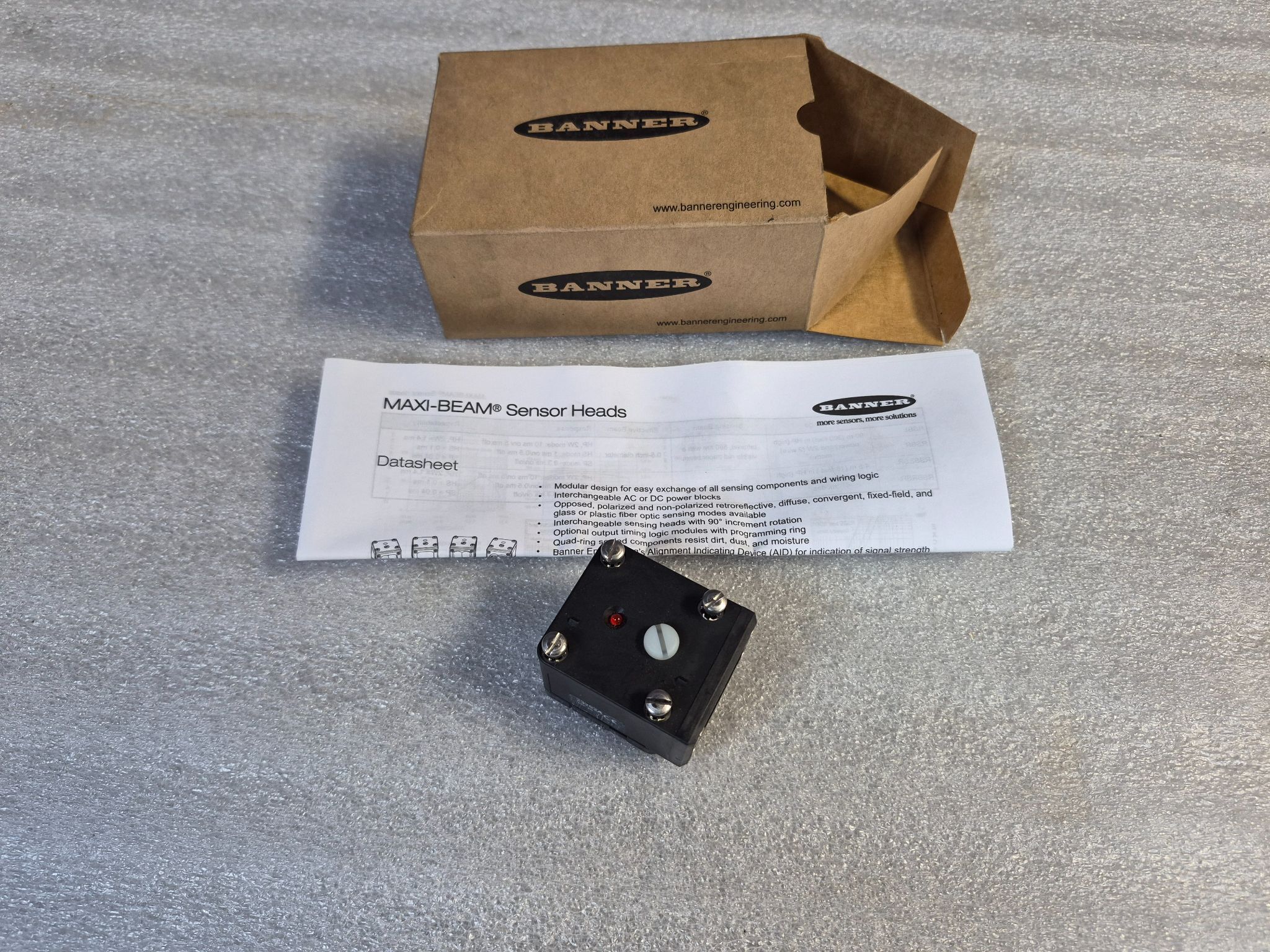 BANNER RSBLV MAXI‑BEAM Photoelectric Sensor Head 25547 NEW 1