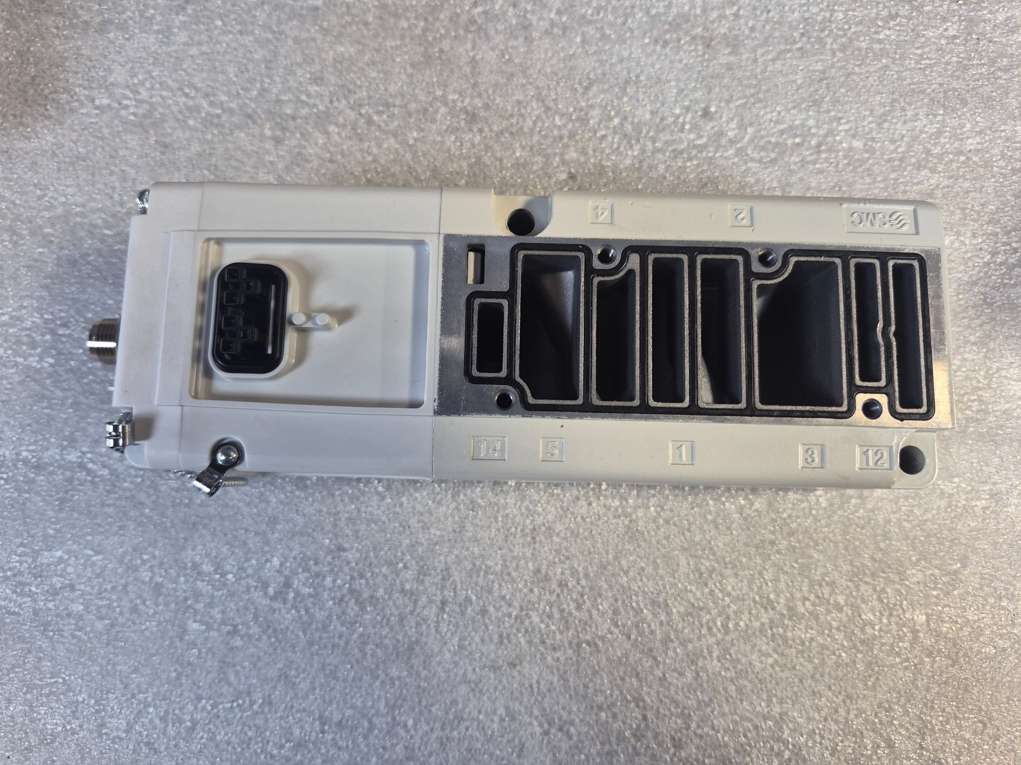 SMC VQ5000-PW-DAK00315 Valve Manifold Base Unit NEW 0