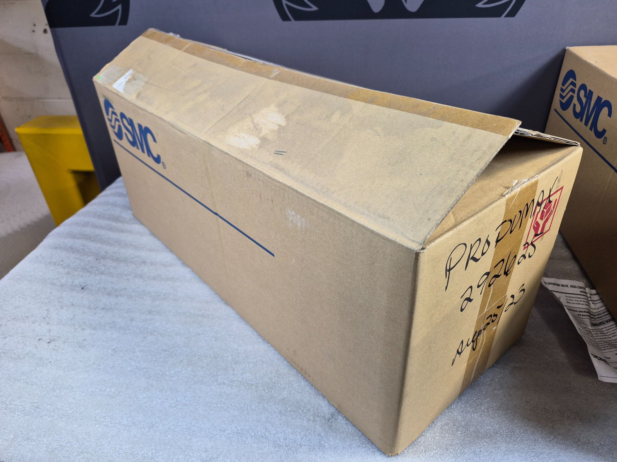 SMC AMG850‑N20D Large‑Capacity Water Separator 2" NPT NEW 2