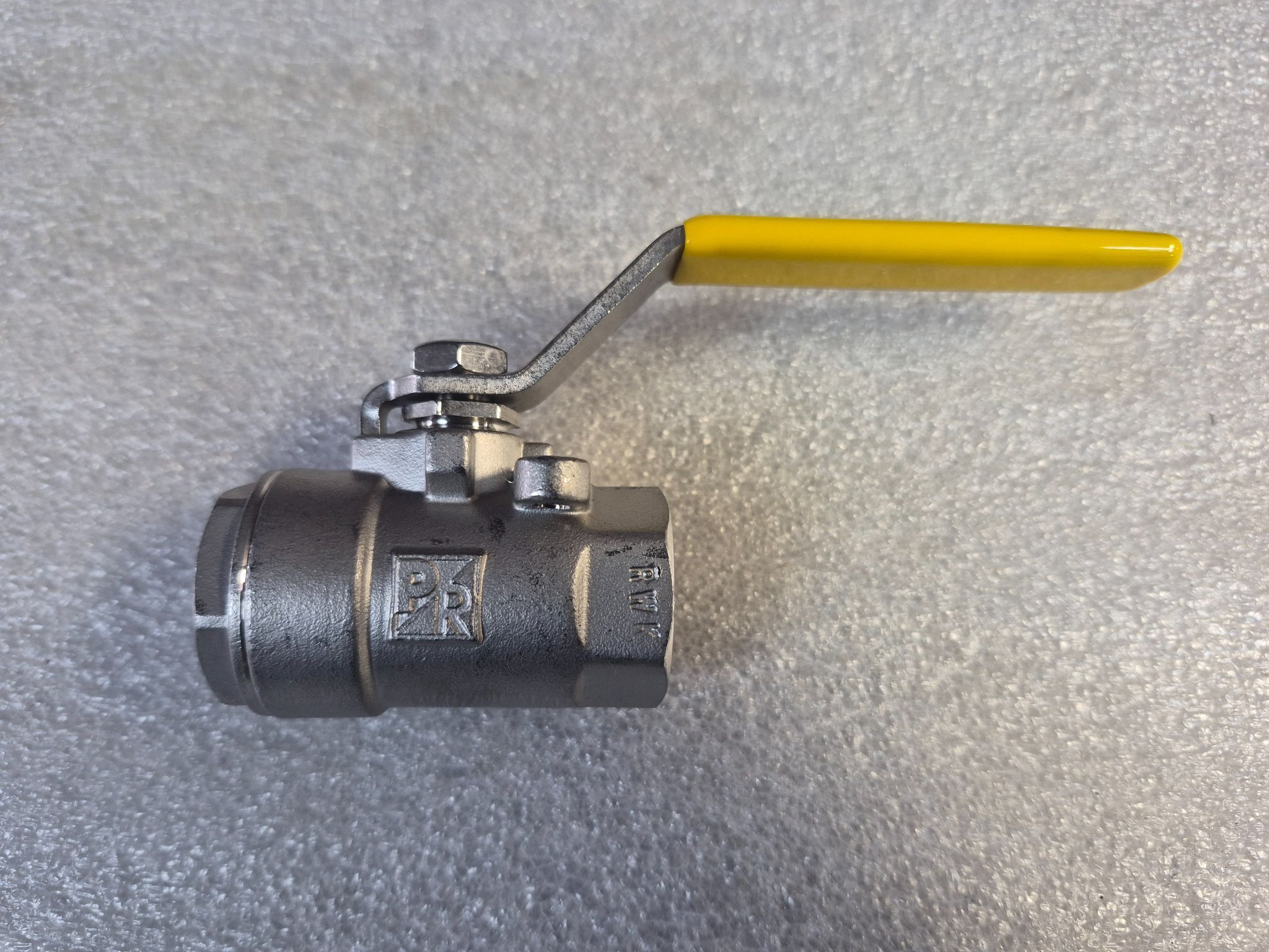 Parker XV502SS‑8 1/2" Stainless Steel Ball Valve FNPT NEW 0