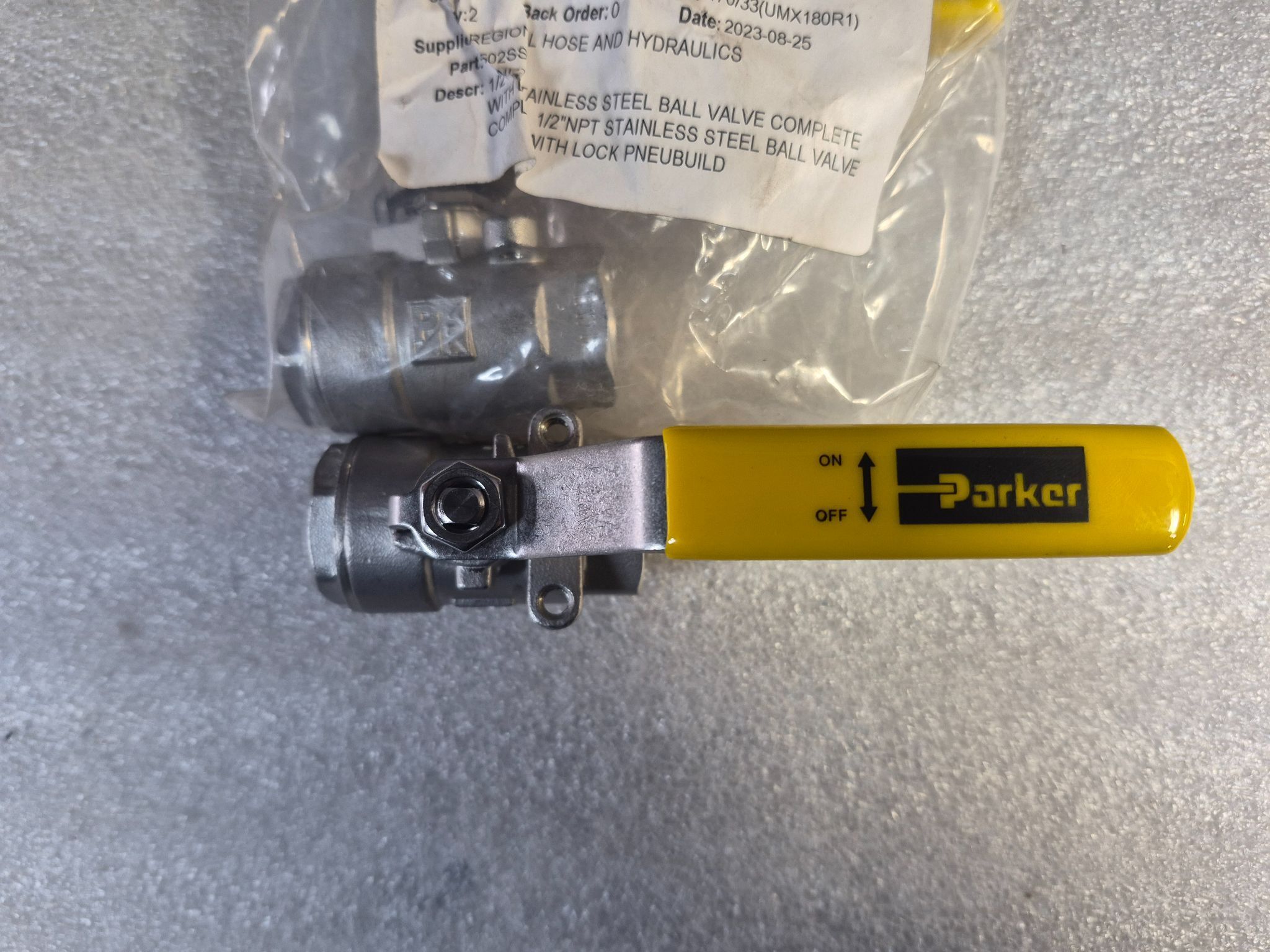 Parker XV502SS‑8 1/2" Stainless Steel Ball Valve FNPT NEW 1