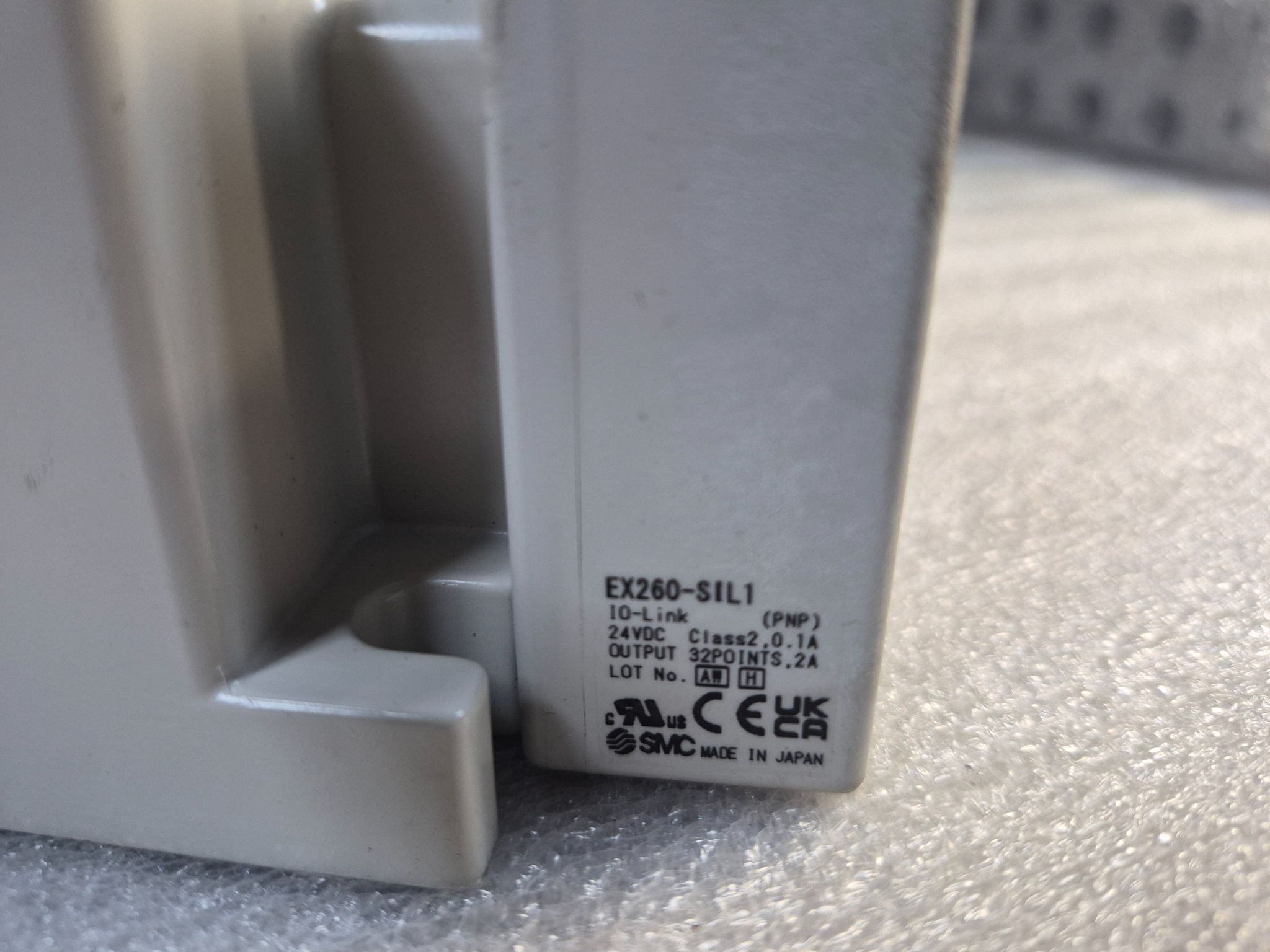 SMC VV5QC51‑1004TSKAN 10 Port VQC Manifold w/ EX260‑SIL1 IO‑Link NEW 2